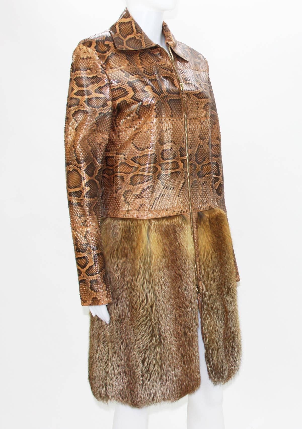 New ROBERTO CAVALLI Python and Fur Coat
Italian size 44 - US 8
Color - Terracotta
Real Python and Fox Fur, Front Zip Closure, Fully Lined, Straight Silhouette.
Measurements: Length - 38