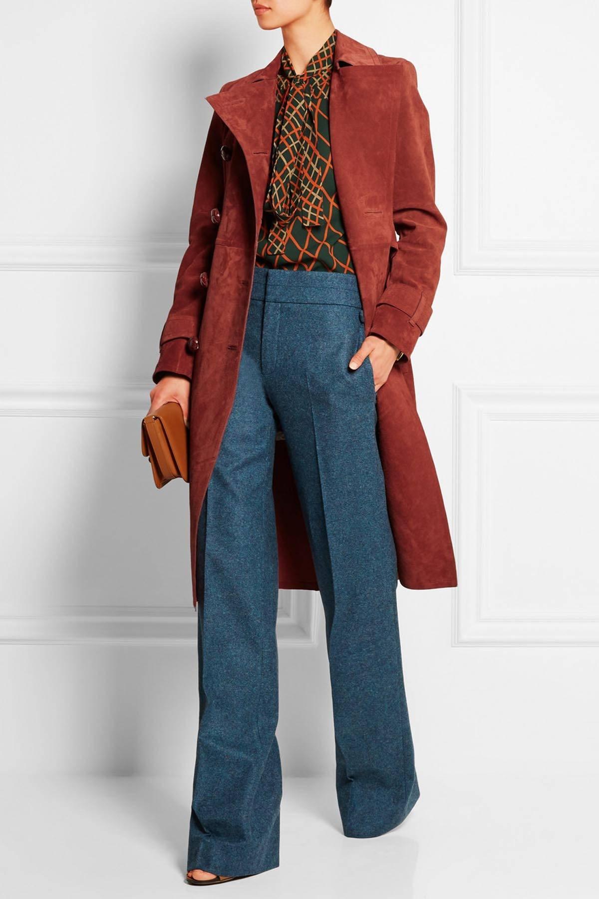 New GUCCI Suede Leather Trench Coat

F/W 2015 Collection

Coat Has Been Tailored from Luxuriously Weighty Suede in Slim-Fitting Silhouette

Italian sizes 40 and 42 available

Color - Brick Red

Designer Color - Roasted Sand

100% Suede Leather