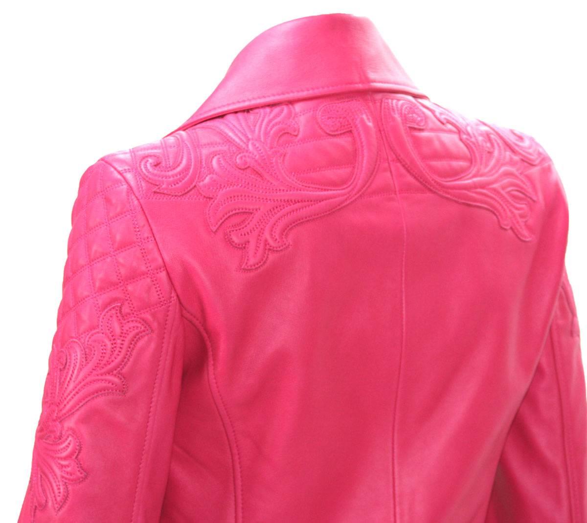 Women's New $6, 495 Versace Hot Pink Quilted Leather Medusa Moto Jacket It. 38 For Sale