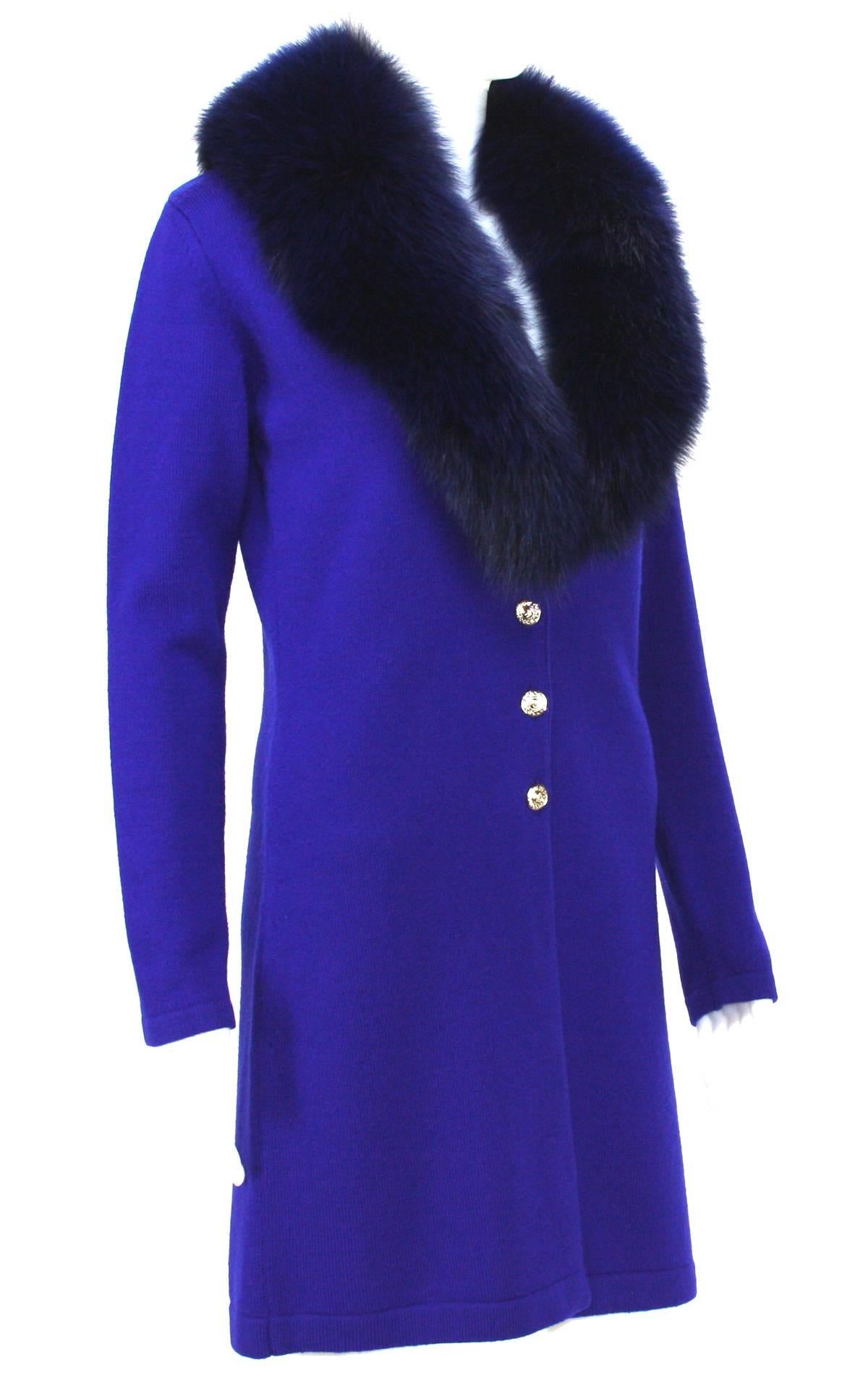 New VERSACE Wool Cardigan with Detachable Fox Collar Cardigan
Italian Size 44
Color - Purple Blue
100% Wool
Real Colored Fox Fur - Origin Finland
Collar Reverse - 100% Silk
Collar Detachable
Gold-tone Buttons Closure with VERSACE