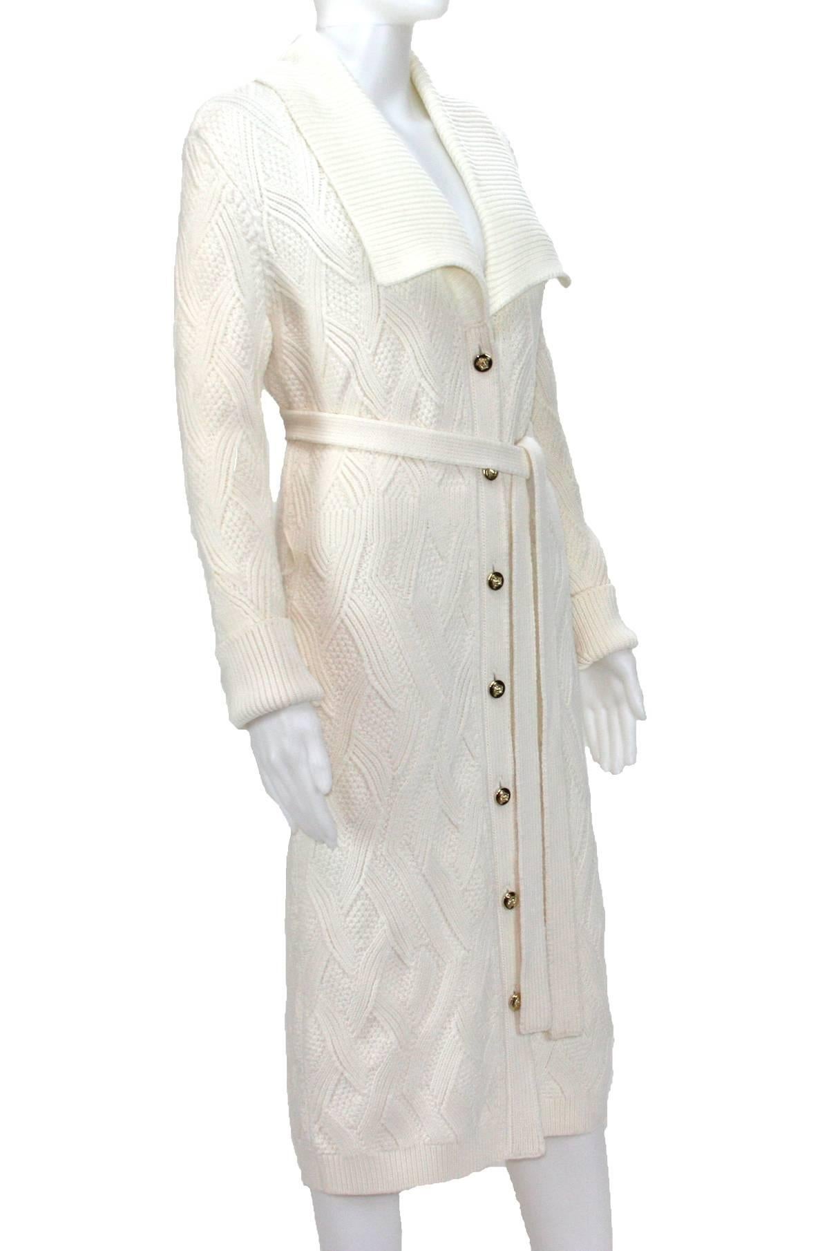 Women's New Versace Cream Wool Cardigan Coat Removable Silver Fox Collar 40 For Sale