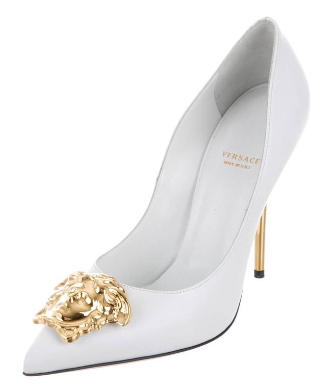 white pumps 5.5