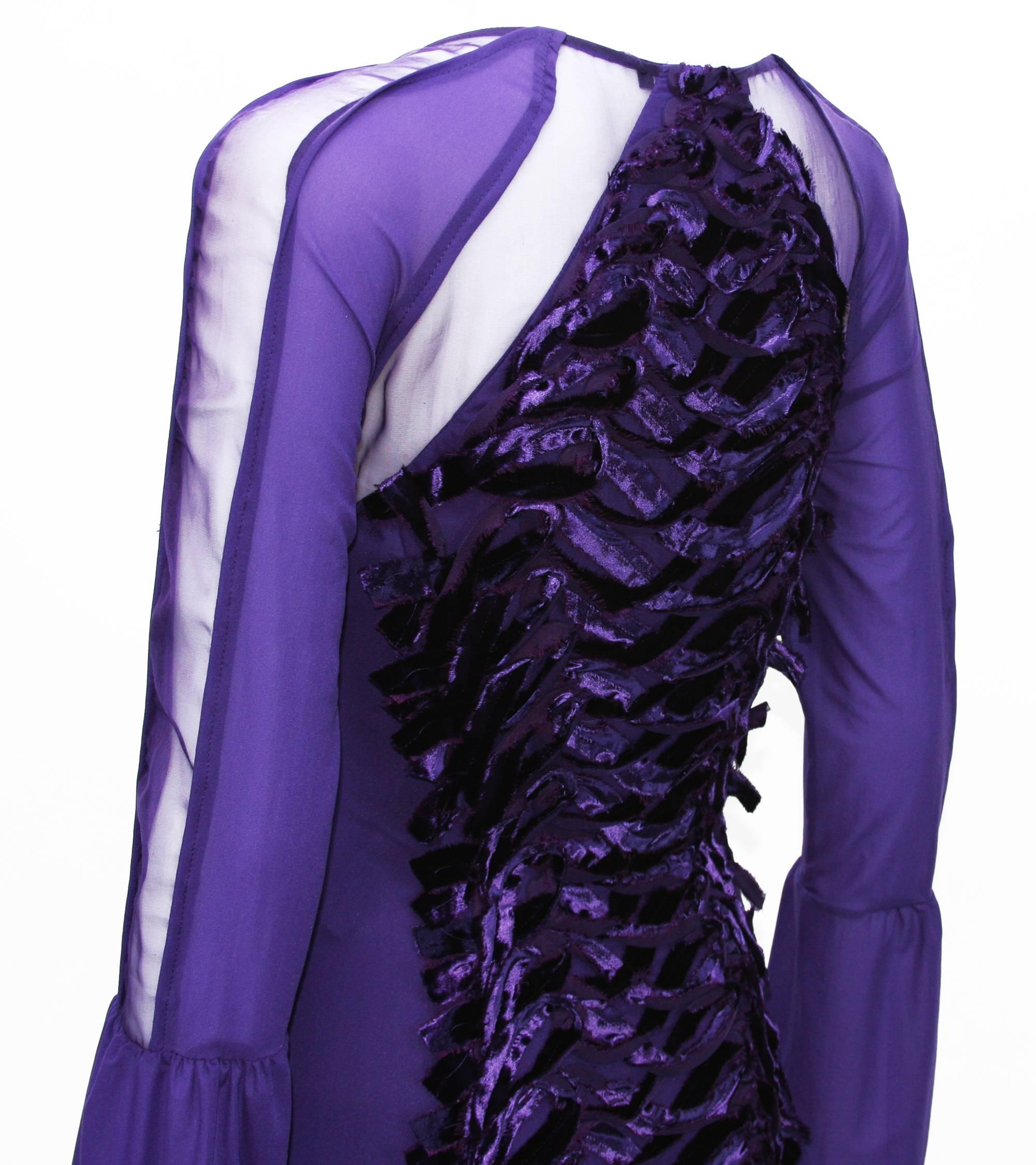 TOM FORD for GUCCI - Robe en velours stretch violette, collection A/H 2004, taille 40 - 4 en vente 3