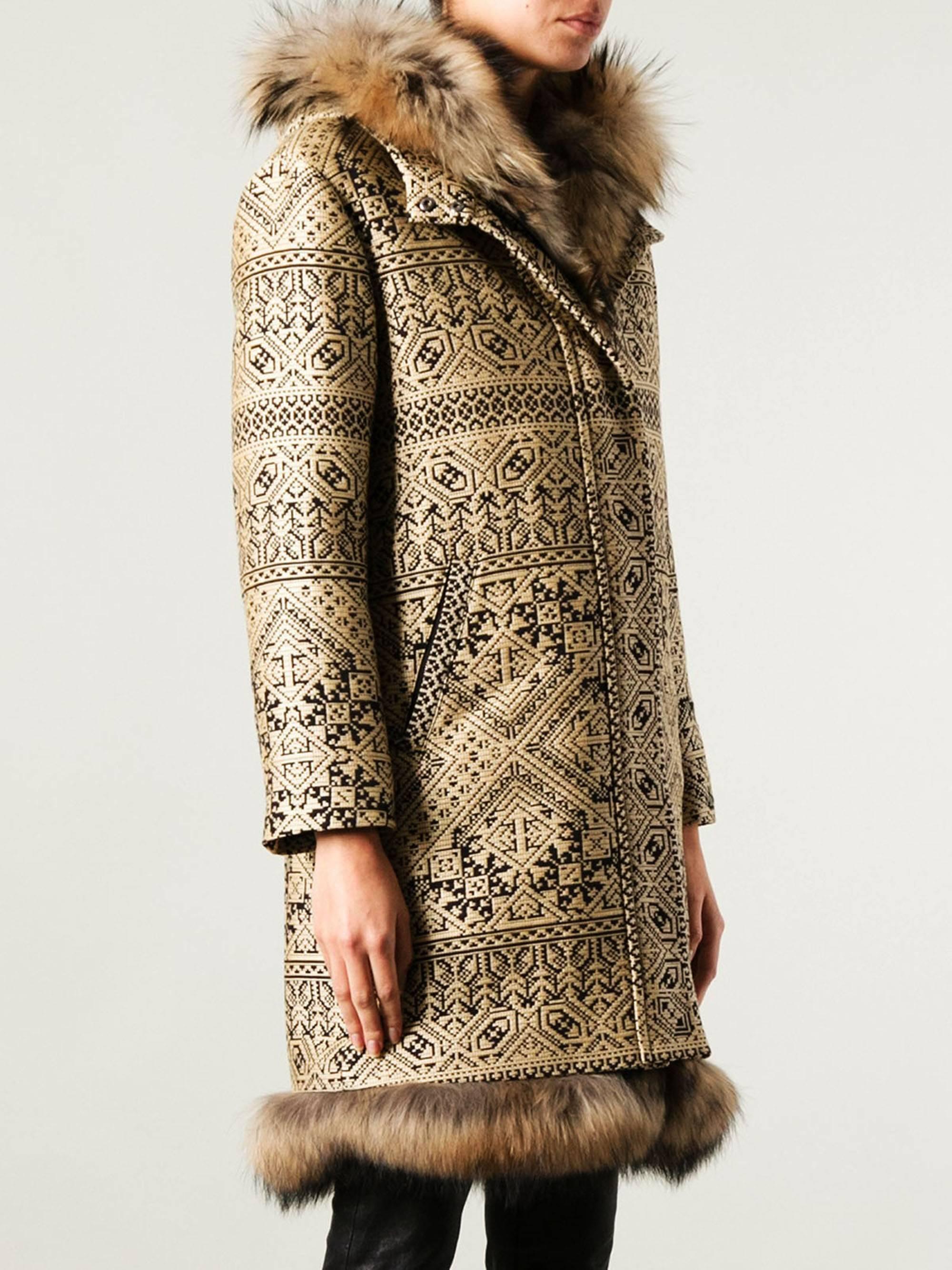 New ETRO Jacquared Detachable Fur Rabbit Lining Raccoon Hooded Beige Coat In New Condition In Montgomery, TX