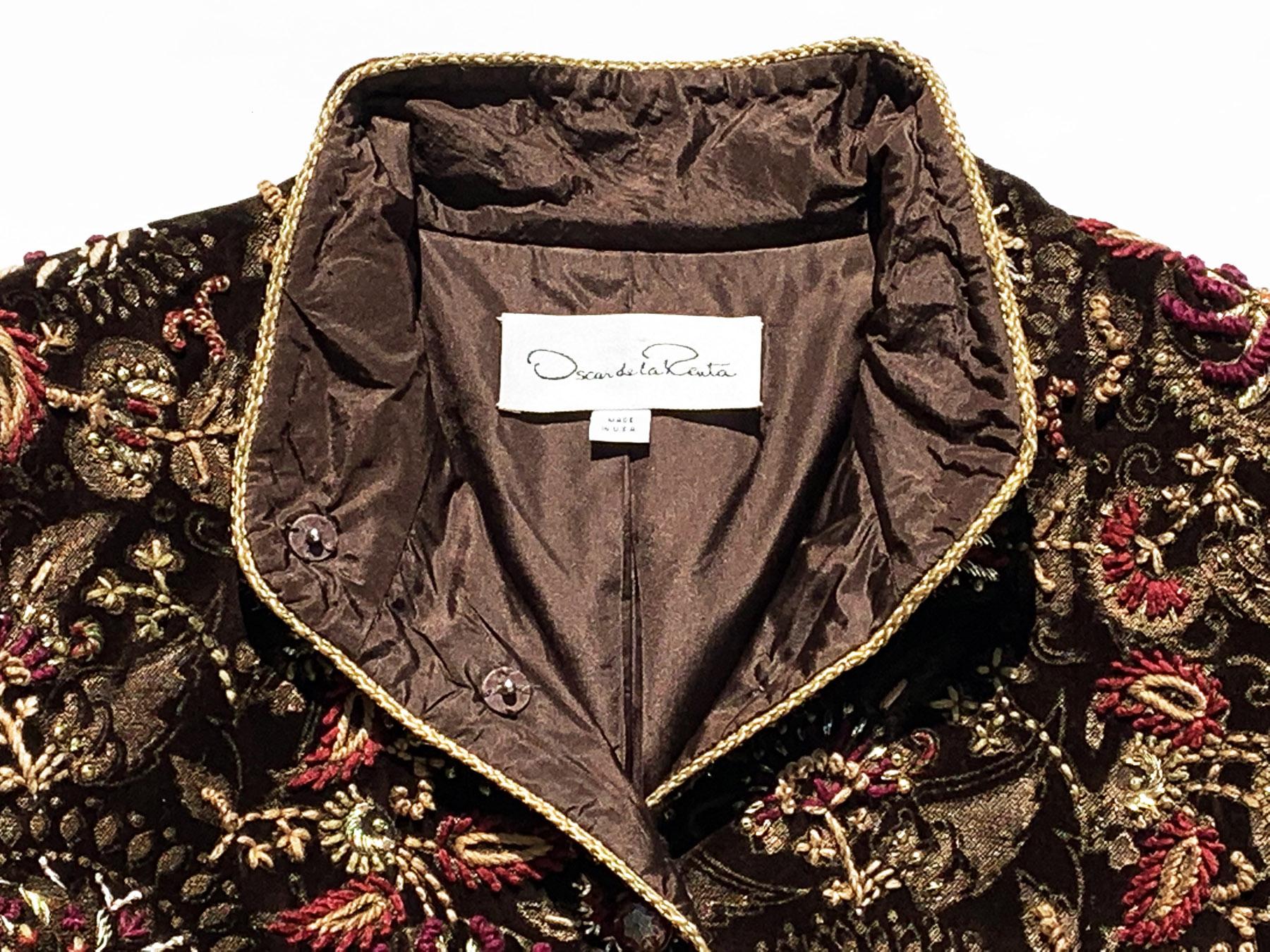 Manteau Oscar De La Renta F/W 2003 couleur chocolat foncé richement orné US 12 en vente 7