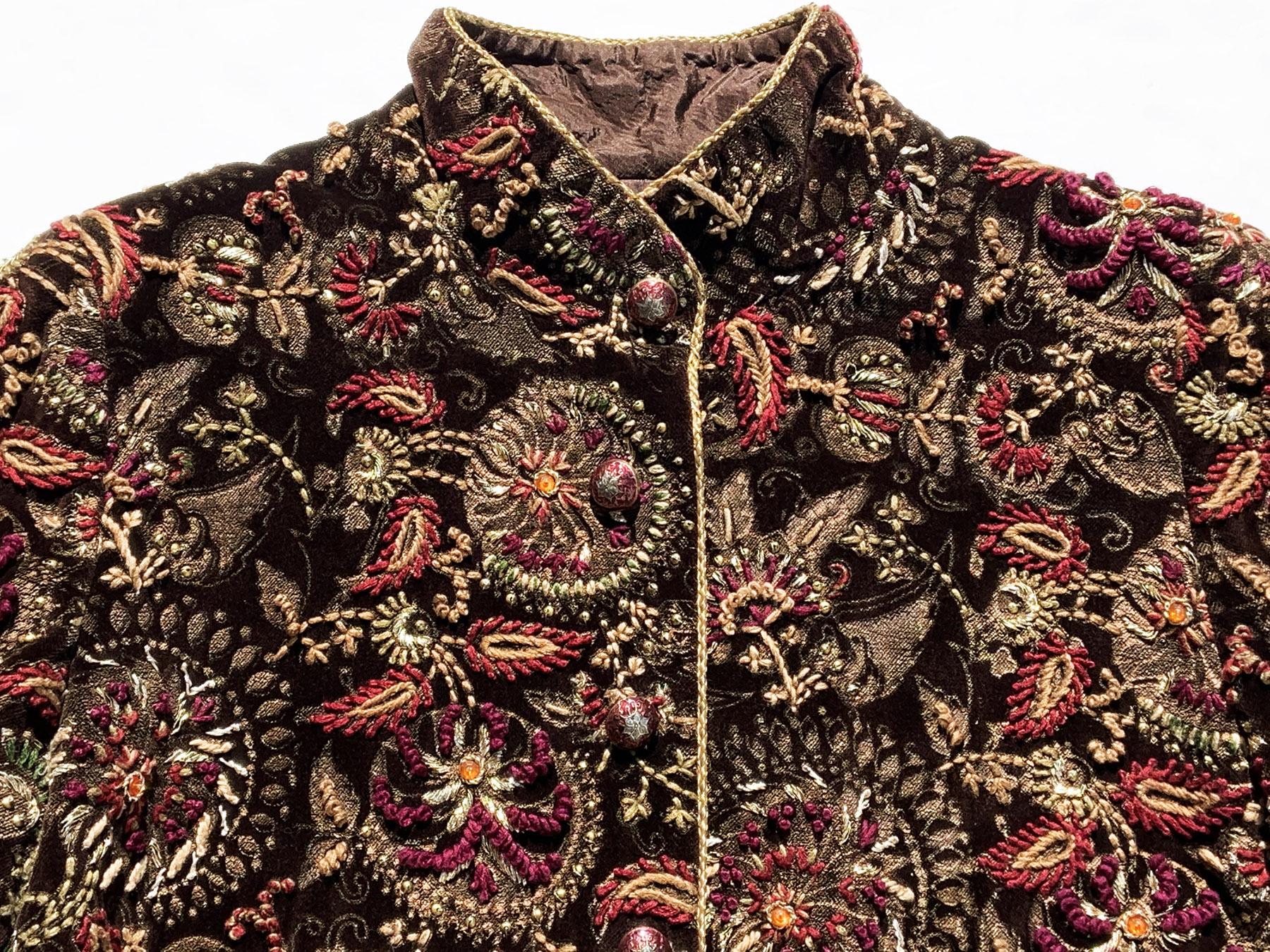 Manteau Oscar De La Renta F/W 2003 couleur chocolat foncé richement orné US 12 en vente 11
