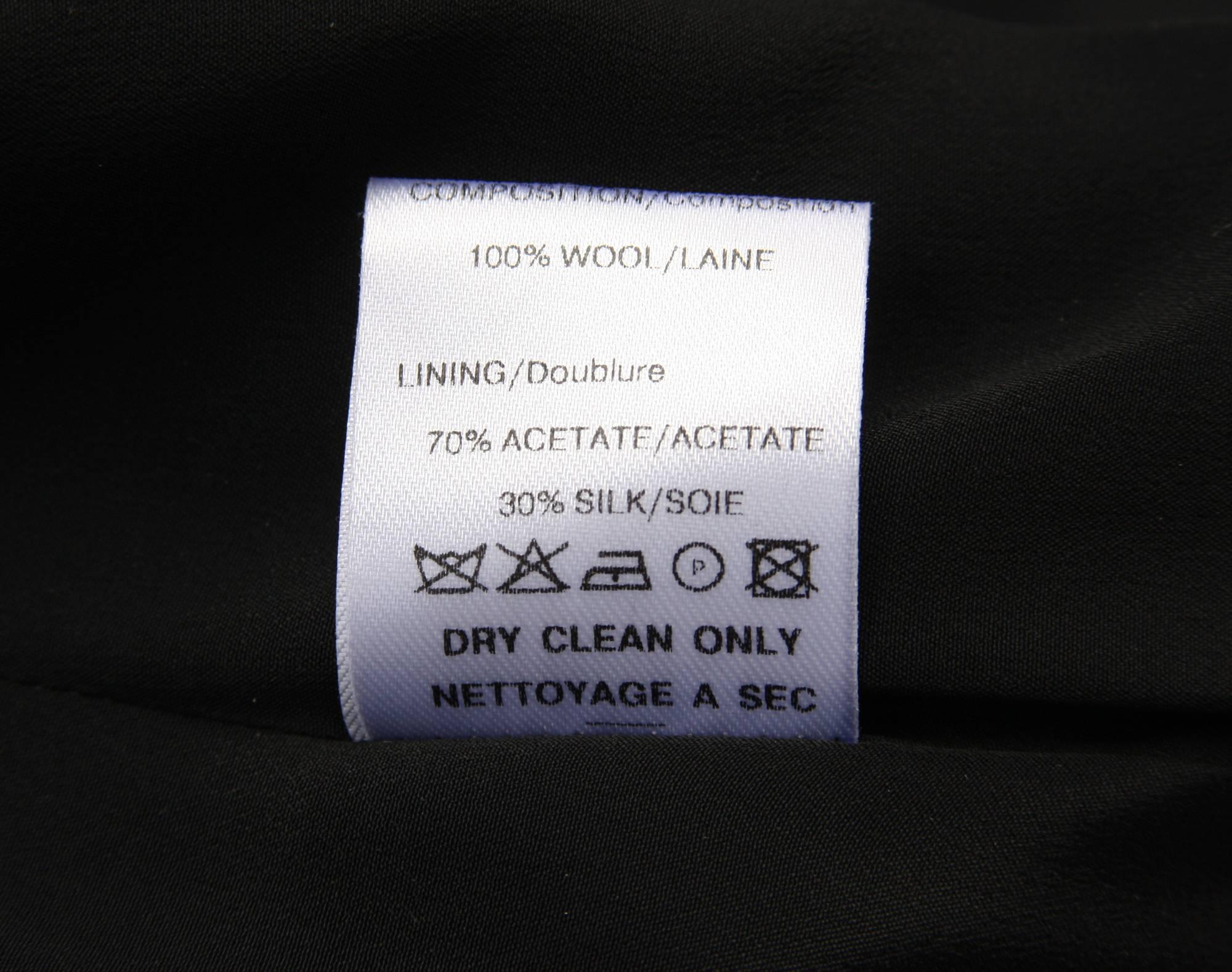 Balmain 80's Classic Black Wool Silk Unique Sleeves Dress w / Belt Fr. 36 - US 4 en vente 4