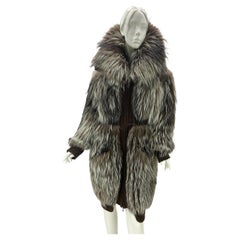 Yves Saint Laurent Manteau oversize en laine et cachemire avec fourrure de renard Fr. 44