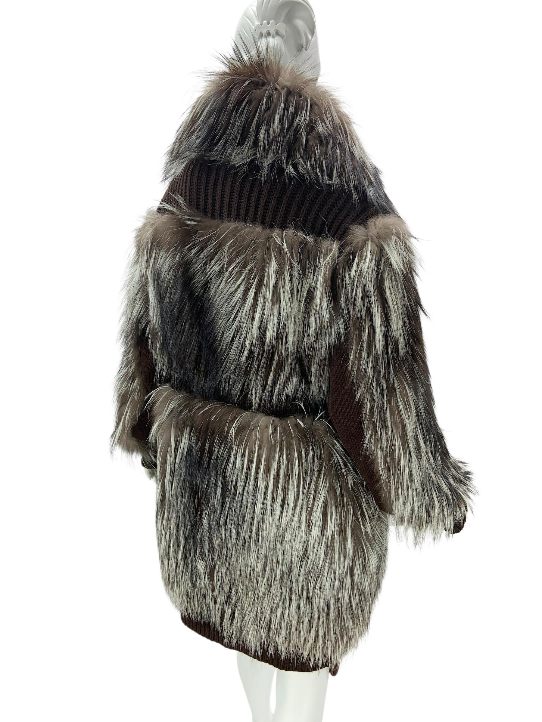 Yves Saint Laurent Cappotto oversize in pelliccia di volpe e lana e cashmere Fr. 44 in vendita 5