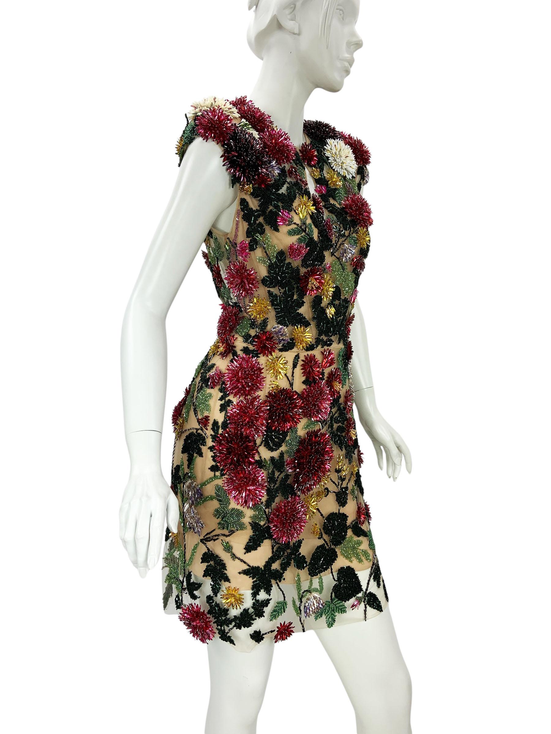 Oscar de la Renta S/S 2023 Crystal verschönert Blumen Illusion Minikleid US 6 im Angebot 6
