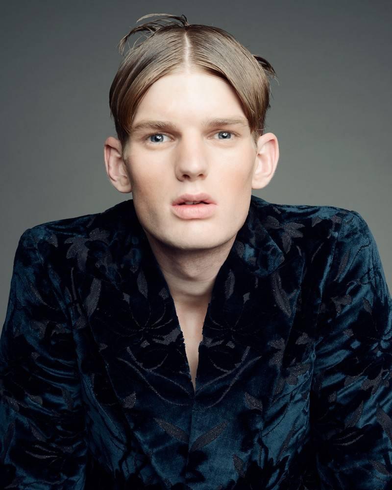 gucci salon