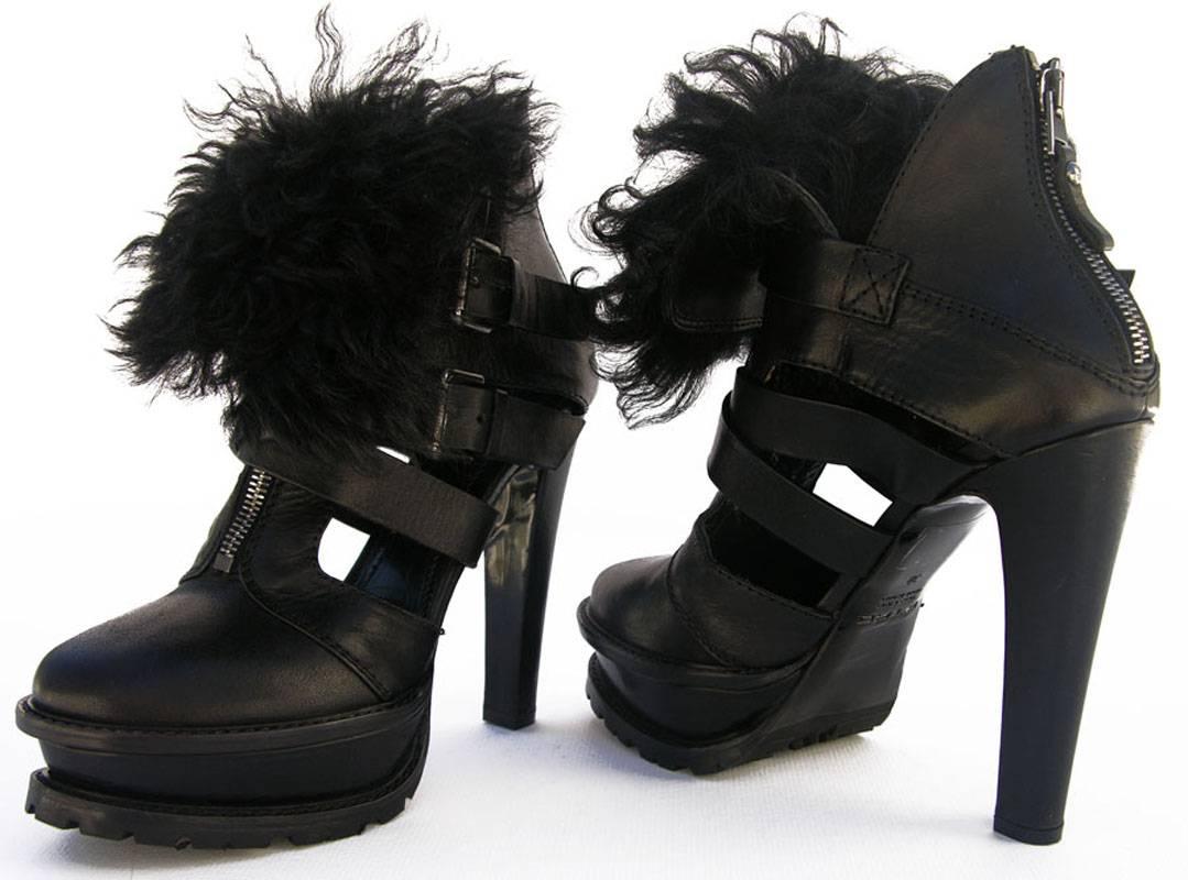 Black New Etro RUNWAY LEATHER SHEARLING PLATFORM ANKLE BOOTS BLACK It.38 - US 8 For Sale