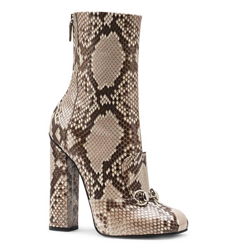 New GUCCI *Lillian* PYTHON Ankle Boots
Italian Size 38 – US 8.5 (run half size bigger)
Color – Beige/Brown
Genuine Python Leather
Horsebit Detail with Loafer Effect at Toe
Functional Back Zipper
Heel Height – 4.3 inches
Leather Sole
Made in