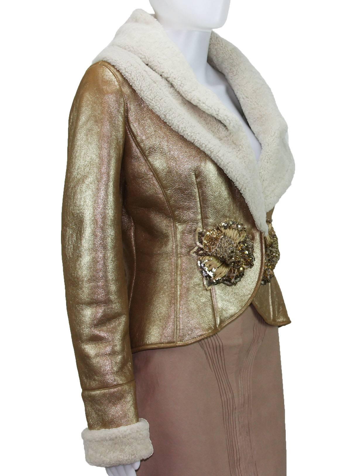 New VALENTINO Metallic Gold Shearling Lambskin Leather Embellished Jacket size 6 In New Condition In Montgomery, TX