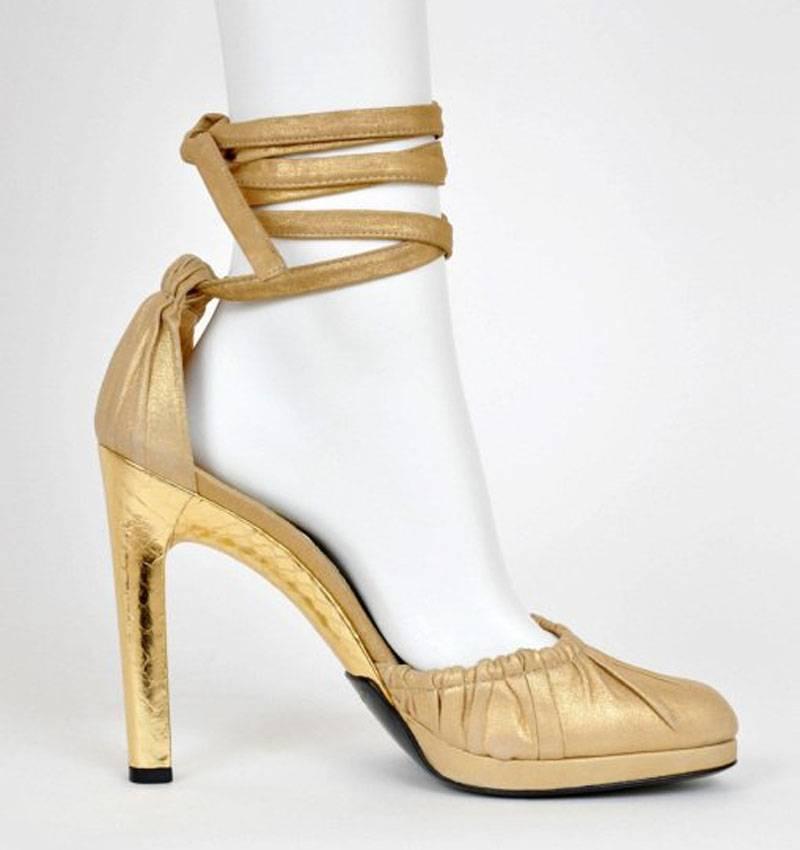 New Tom Ford for Gucci Gold Leather and Snakeskin Shoes Pumps 11B In New Condition For Sale In Montgomery, TX
