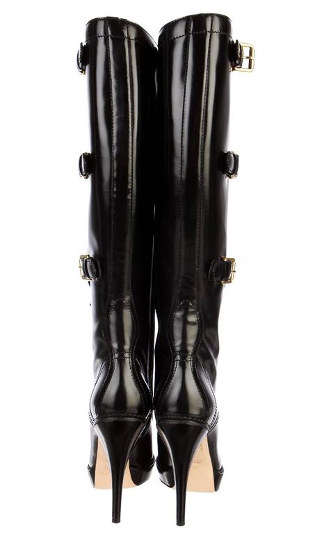 gucci boots with buckle