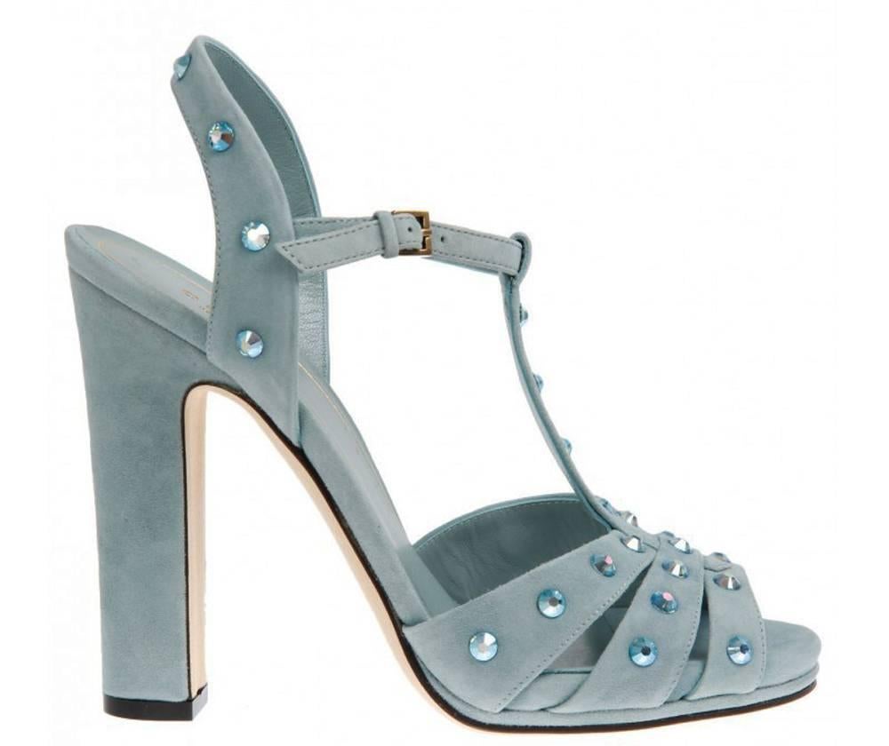 New GUCCI Triple Strap High Heel Sandals
Italian Size 39 - US 9
Color – Light Blue
100% Suede Leather
Embellished with Blue Crystals
Adjustable Ankle Strap
Leather Lining and Sole
Heel Height – 5 inches (12.5 CM)
Platform – 5/8 inches (1.5 CM)
Made