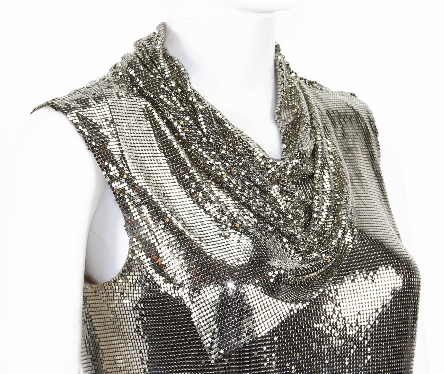 Gianni Versace Couture Haut argenté en maille métallique des années 90, taille IT 38 Pour femmes en vente