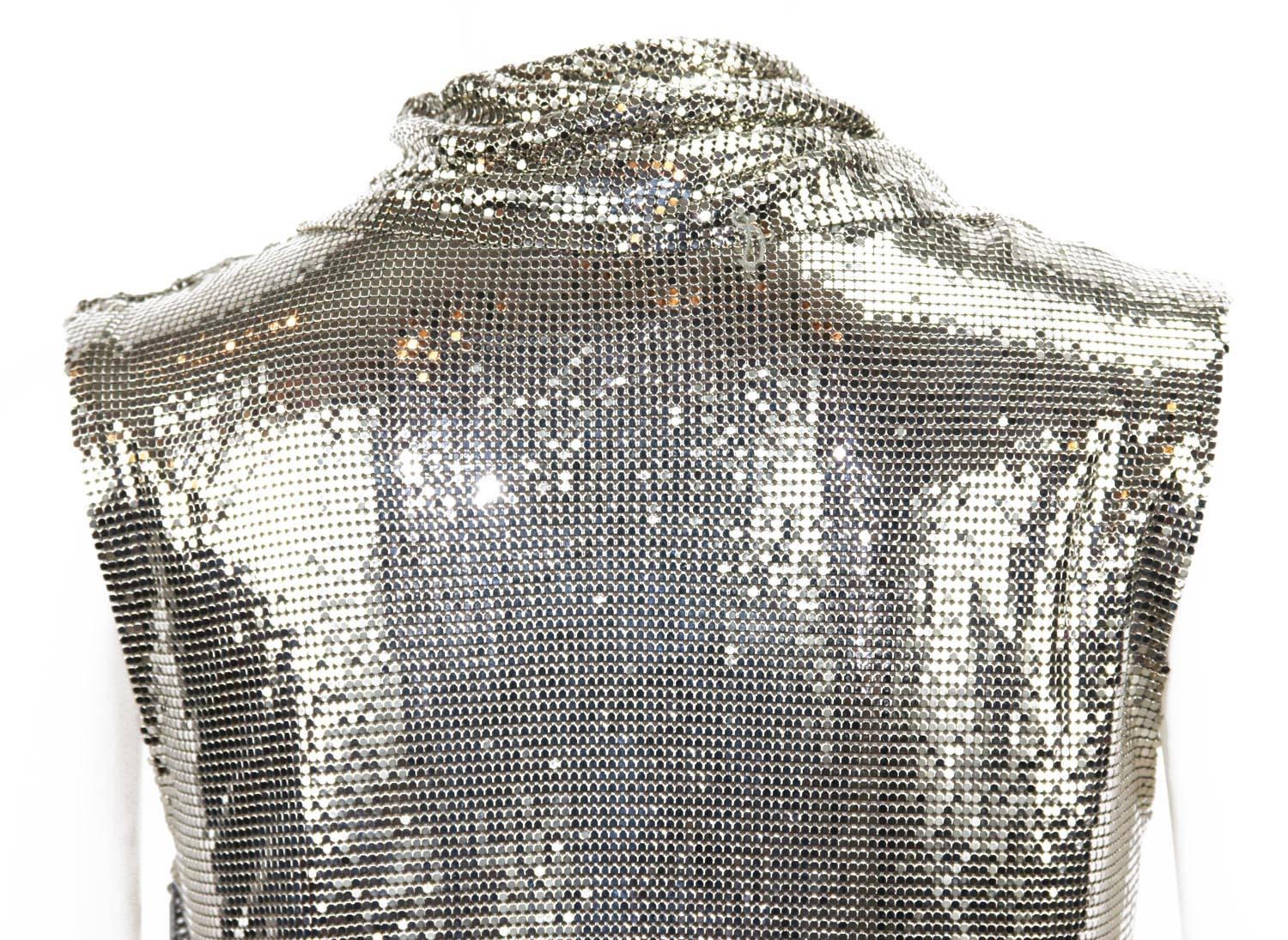 Gianni Versace Couture 90s Metallic Mesh Silver Top It. 38 In Excellent Condition For Sale In Montgomery, TX