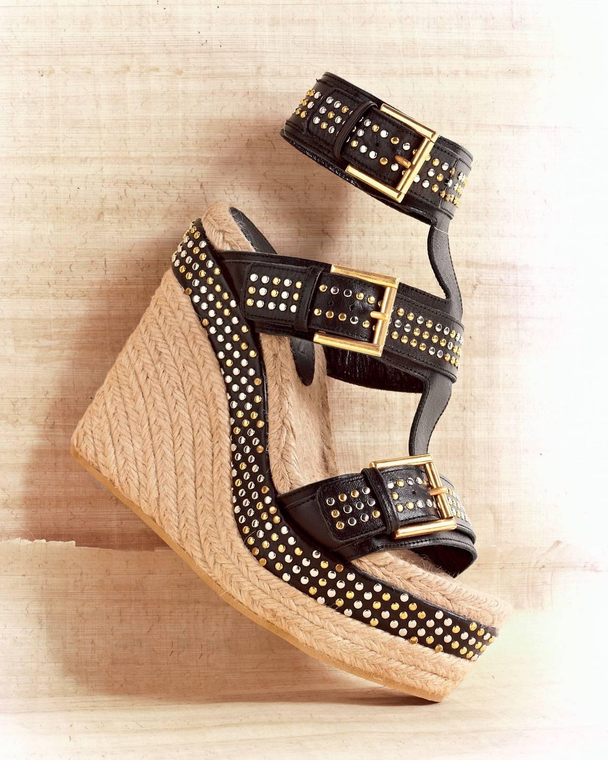 New Alexander McQueen Brown Leather Studded Platform Espadrille Wedge 39 - 9 In New Condition In Montgomery, TX