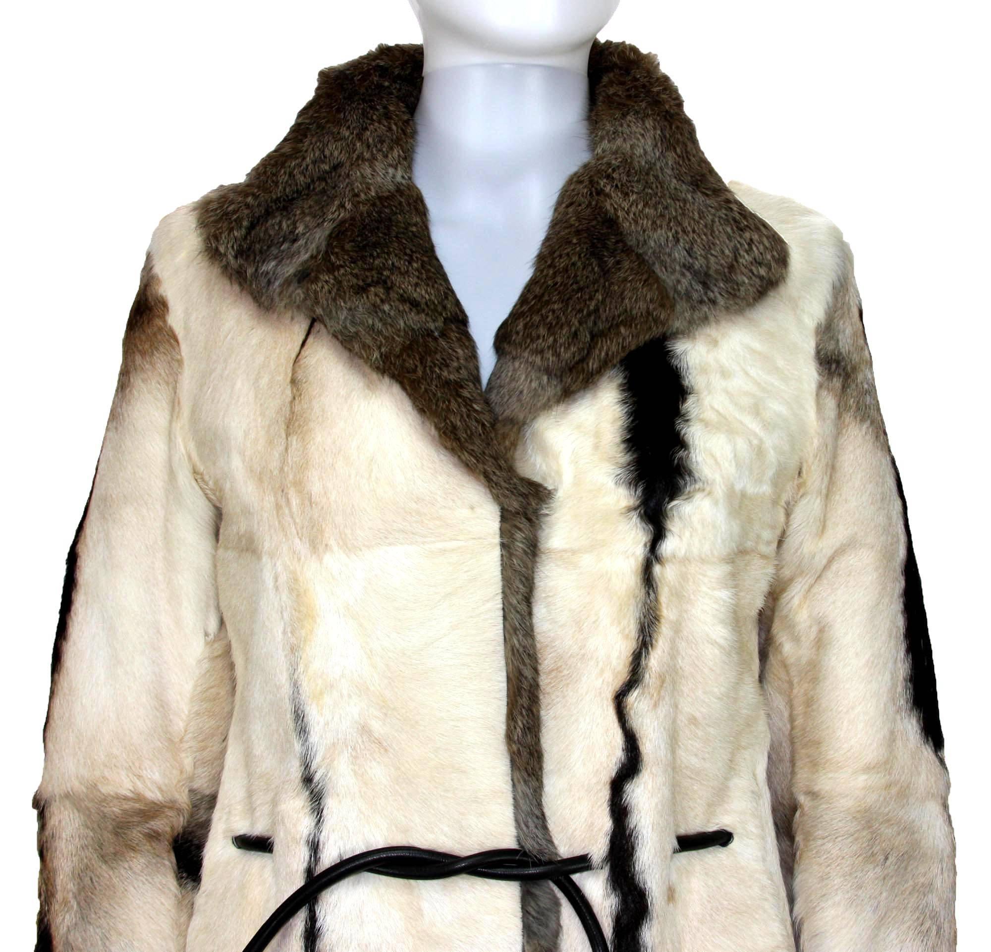 New Tom Ford for Gucci 1999 Collection Reversible Beige Fur Coat It.44 In New Condition In Montgomery, TX