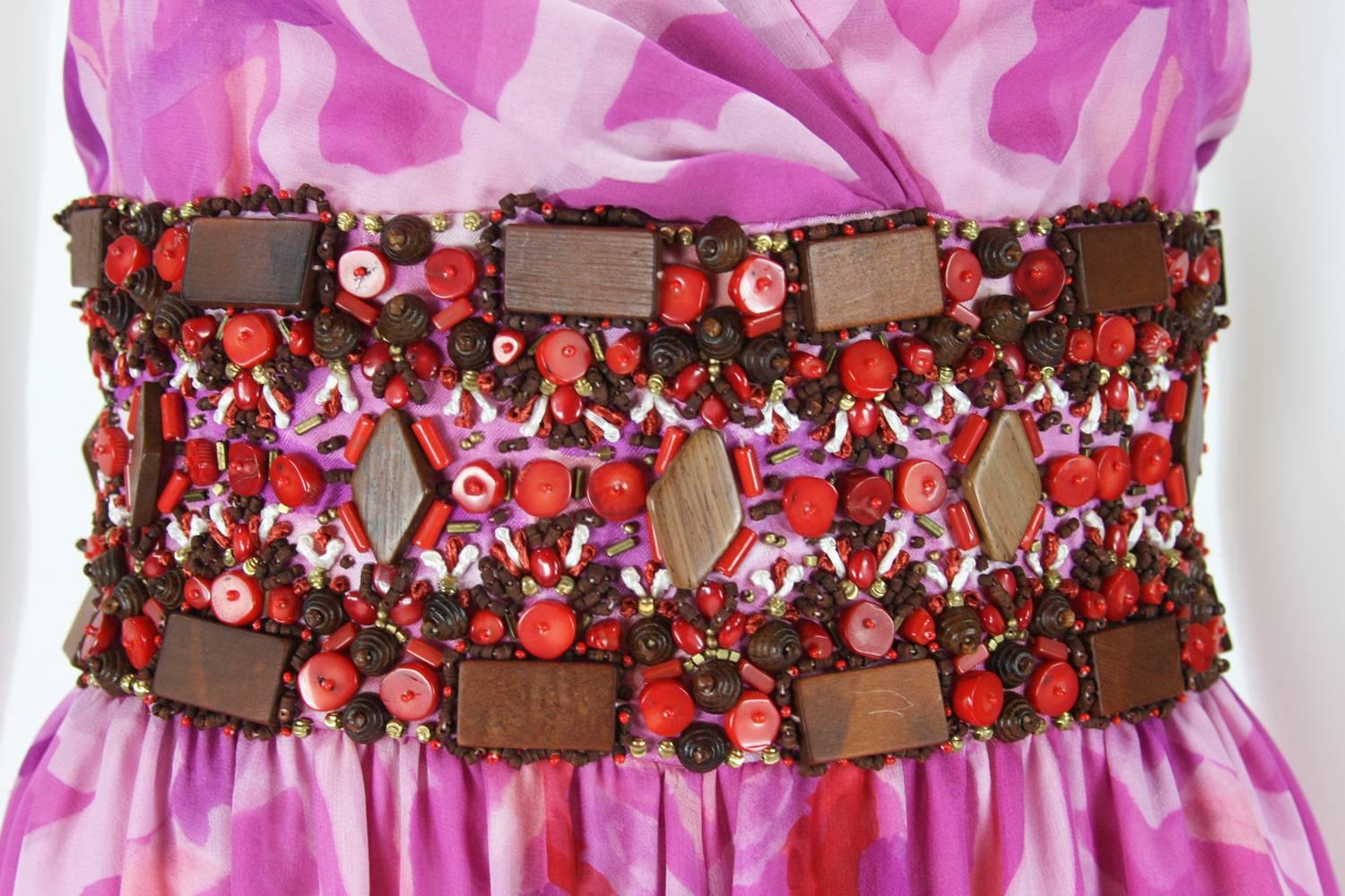  Oscar de la Renta Resort 2006 Silk Coral Print Embellished Maxi Dress US 6 For Sale 2