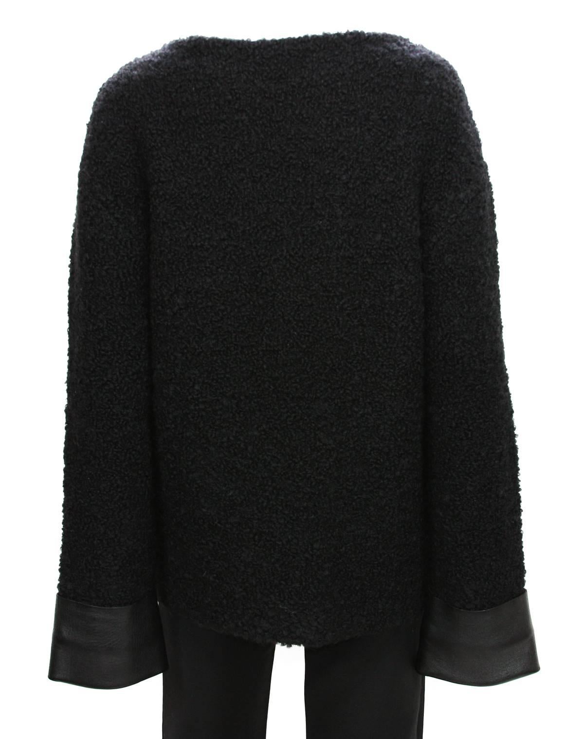 New $1630 GUCCI Boucle Wool Alpaca Black Knitted Sweater w / Leather Cuffs M (L) In New Condition In Montgomery, TX
