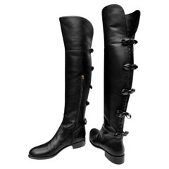 Nouvelles bottes d'équitation au-dessus du genou en cuir noir à nœuds multiples Valentino Garavani, modèle IT 40