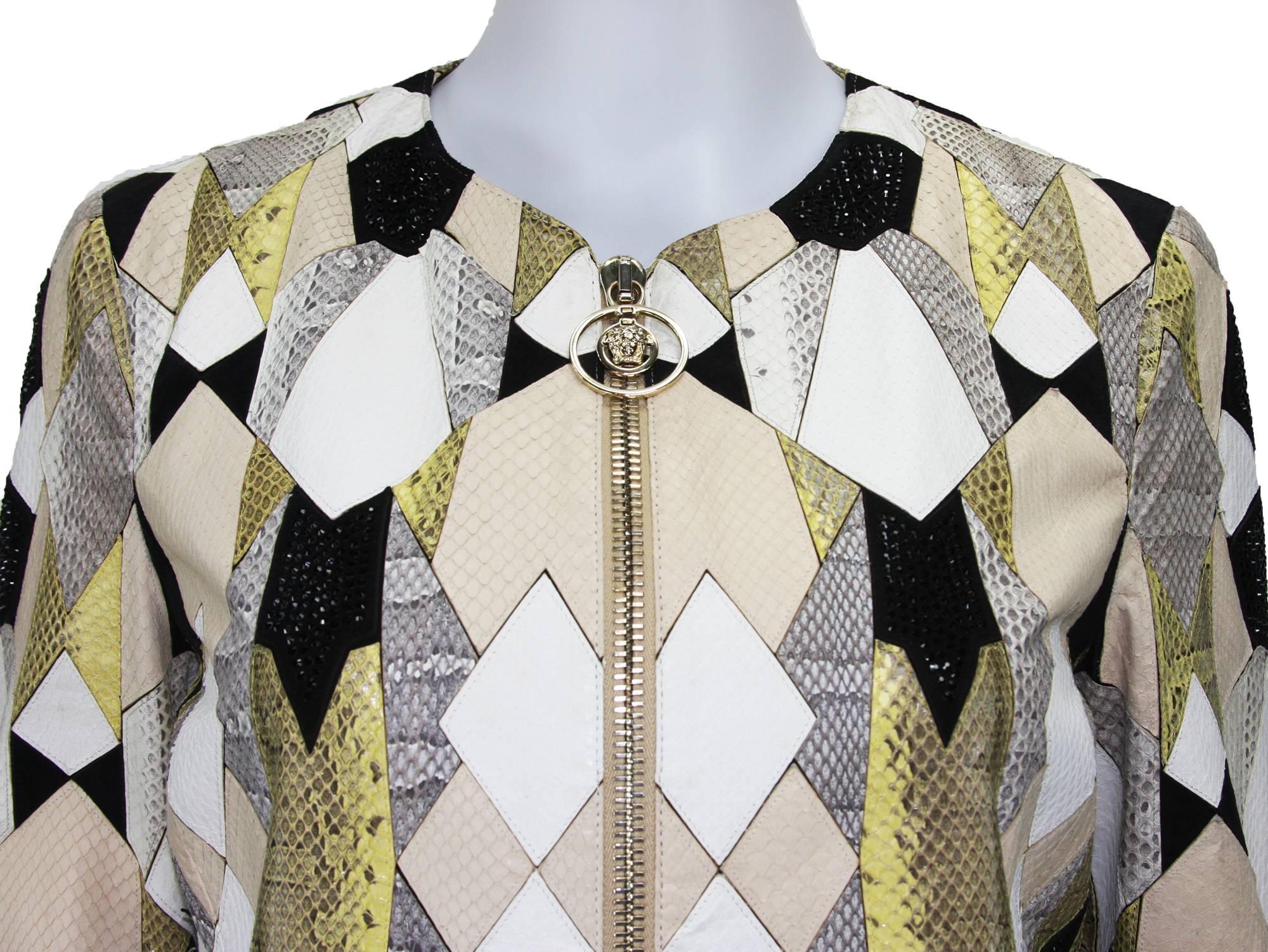 New $14, 850 Versace Water Snake Medusa  Swarovski Crystal Embellished Jacket 40 For Sale 1