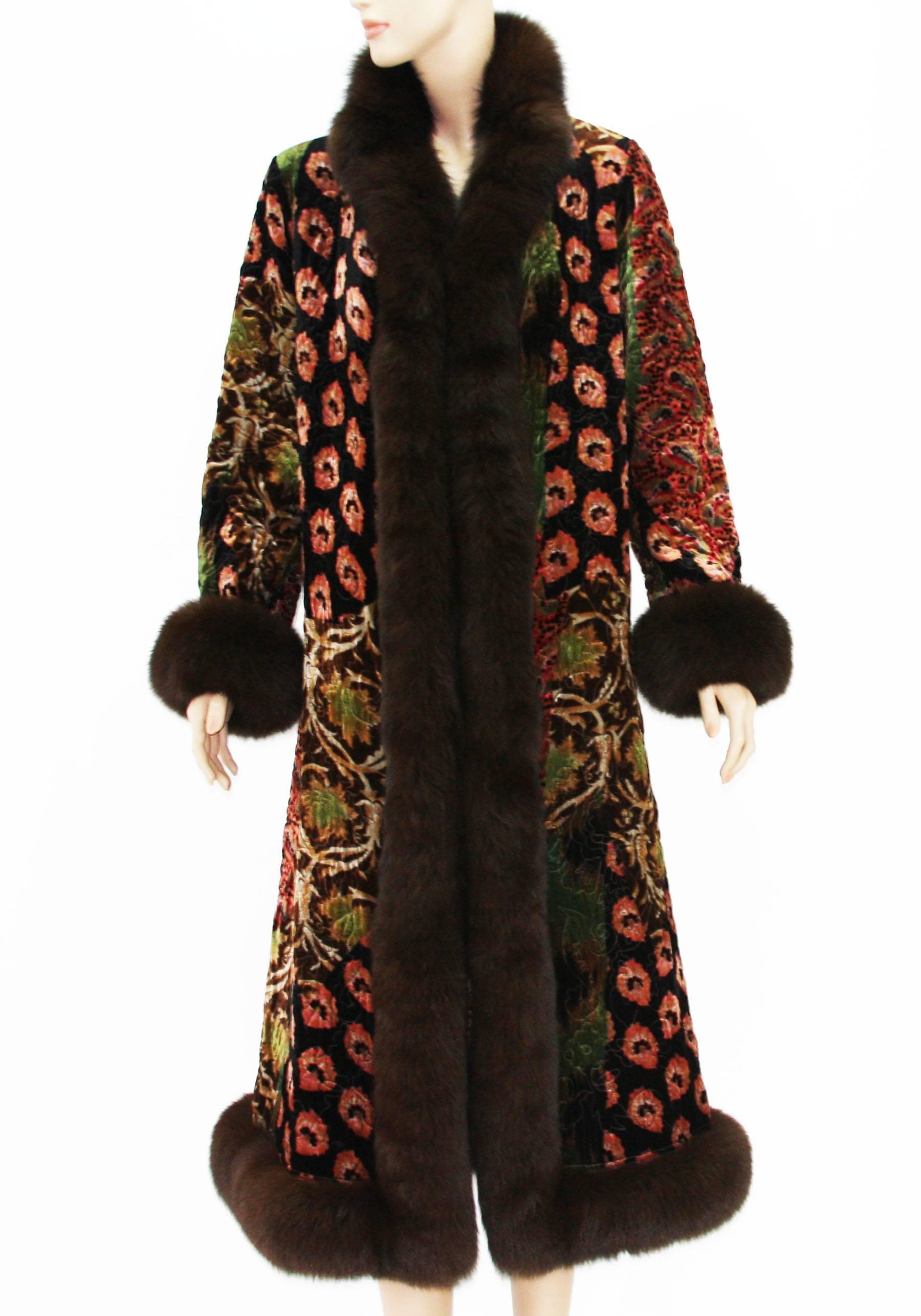 Oscar de la Renta Velvet Sable Trimmed Quilted Coat + Matching Halter Velvet Dress
F/W 2002 Runway Collection
US size - 6
Absolutely fabulous embroidered velvet coat in shades of tan, green, gold, pinks and peaches , black and brown.
Open front with