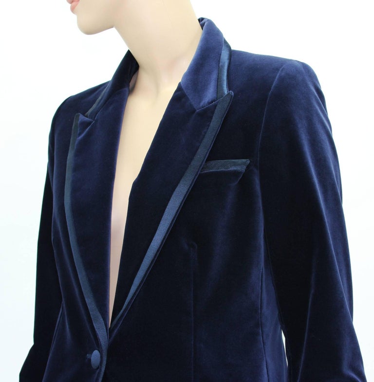 Tom Ford for Gucci 1996 Collection Dark Blue Velvet Tuxedo Jacket Blazer  It. 42 at 1stDibs