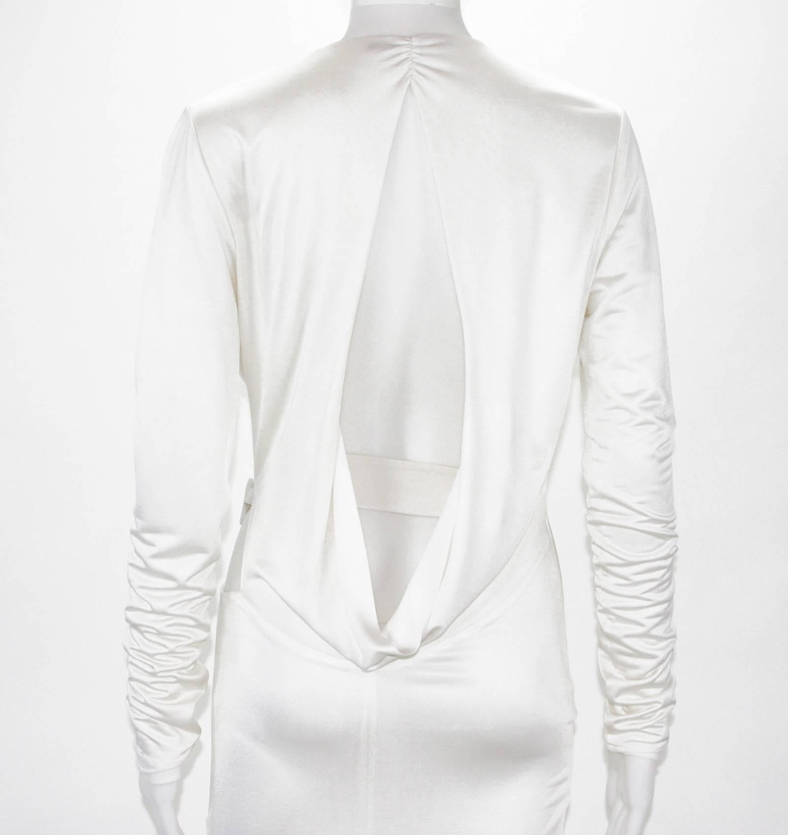 Tom Ford for Gucci White Dress Gown Crystal Dragon Brooch, F /W 2004  In Excellent Condition In Montgomery, TX