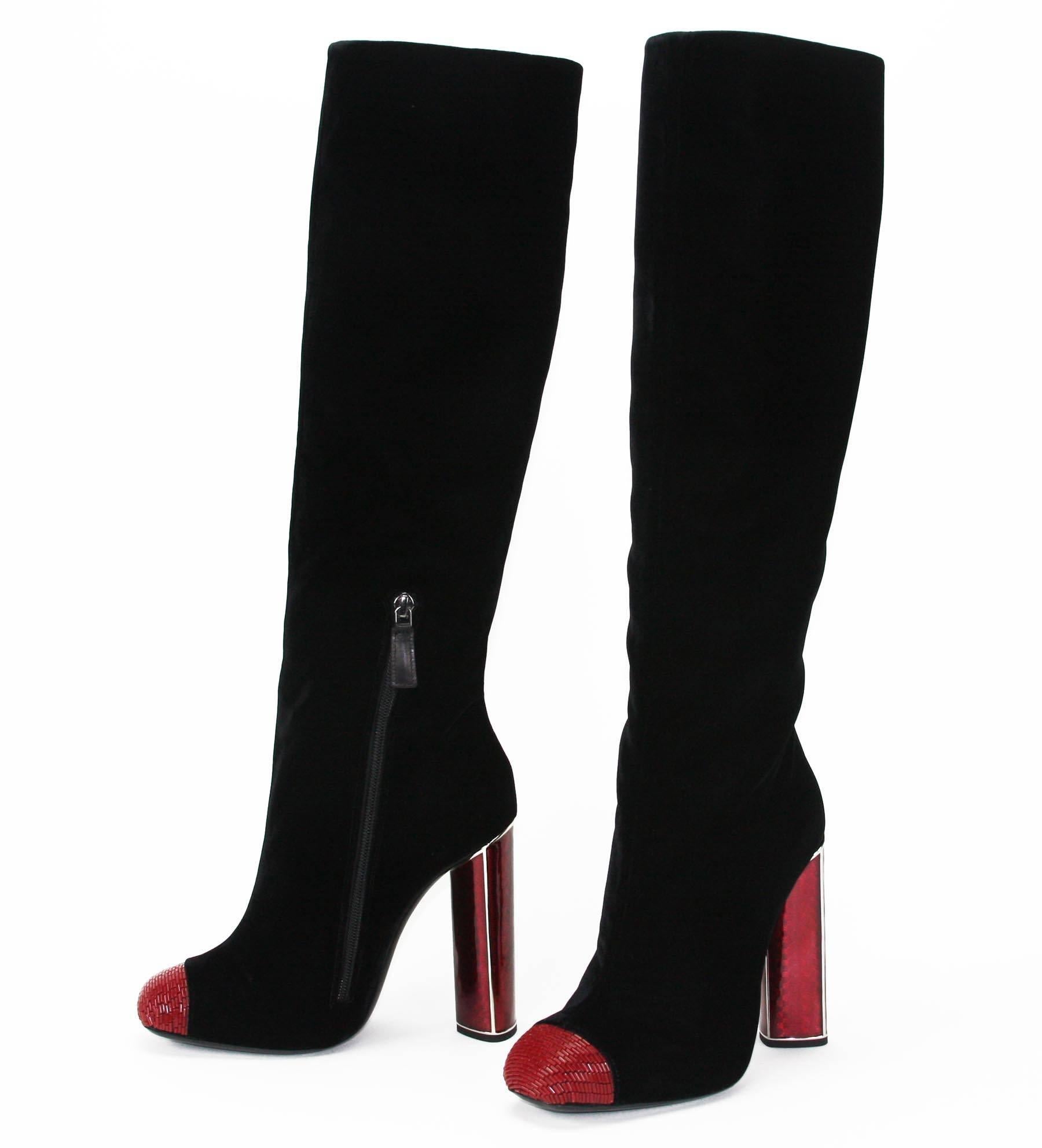 New Tom Ford Bead-Embellished Black Velvet Ruby Red Heel Boots It. 38 - US 8 For Sale 1