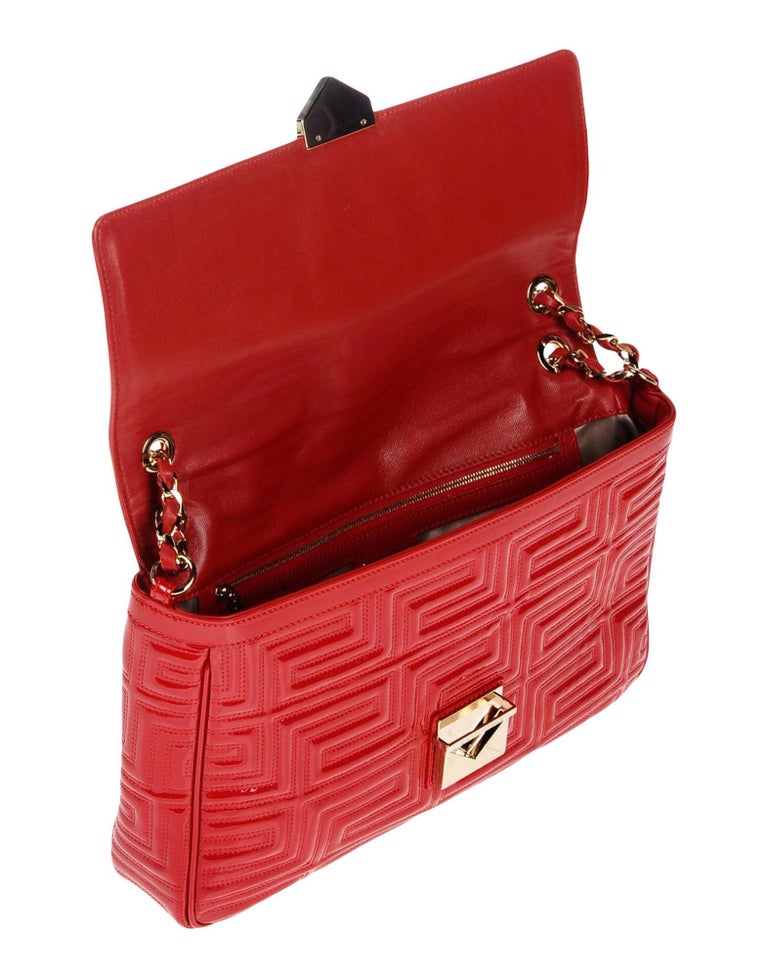 New Gianni Versace Couture Red Patent Leather Gold Chain Medium Shoulder Bag  For Sale at 1stDibs