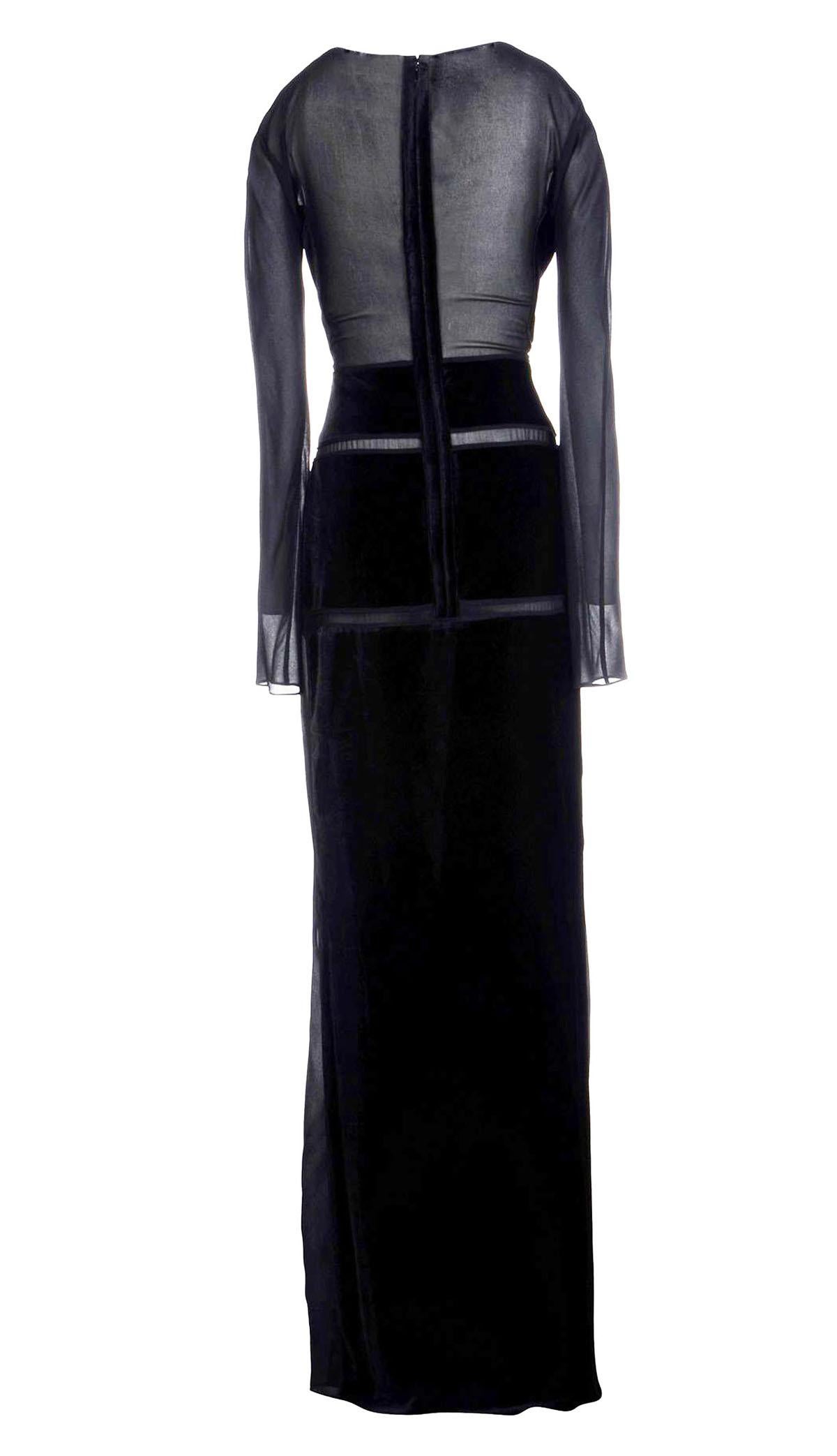 New Tom Ford Ad Campaign Velvet Gown
Italian size 42 - US 6/8
Black Velvet and Sheer Chiffon
Measurements: Length - 65 inches,  Bust - 34/36, Waist - 28/30.
Made in Italy
Belt Not Included
New with tag.