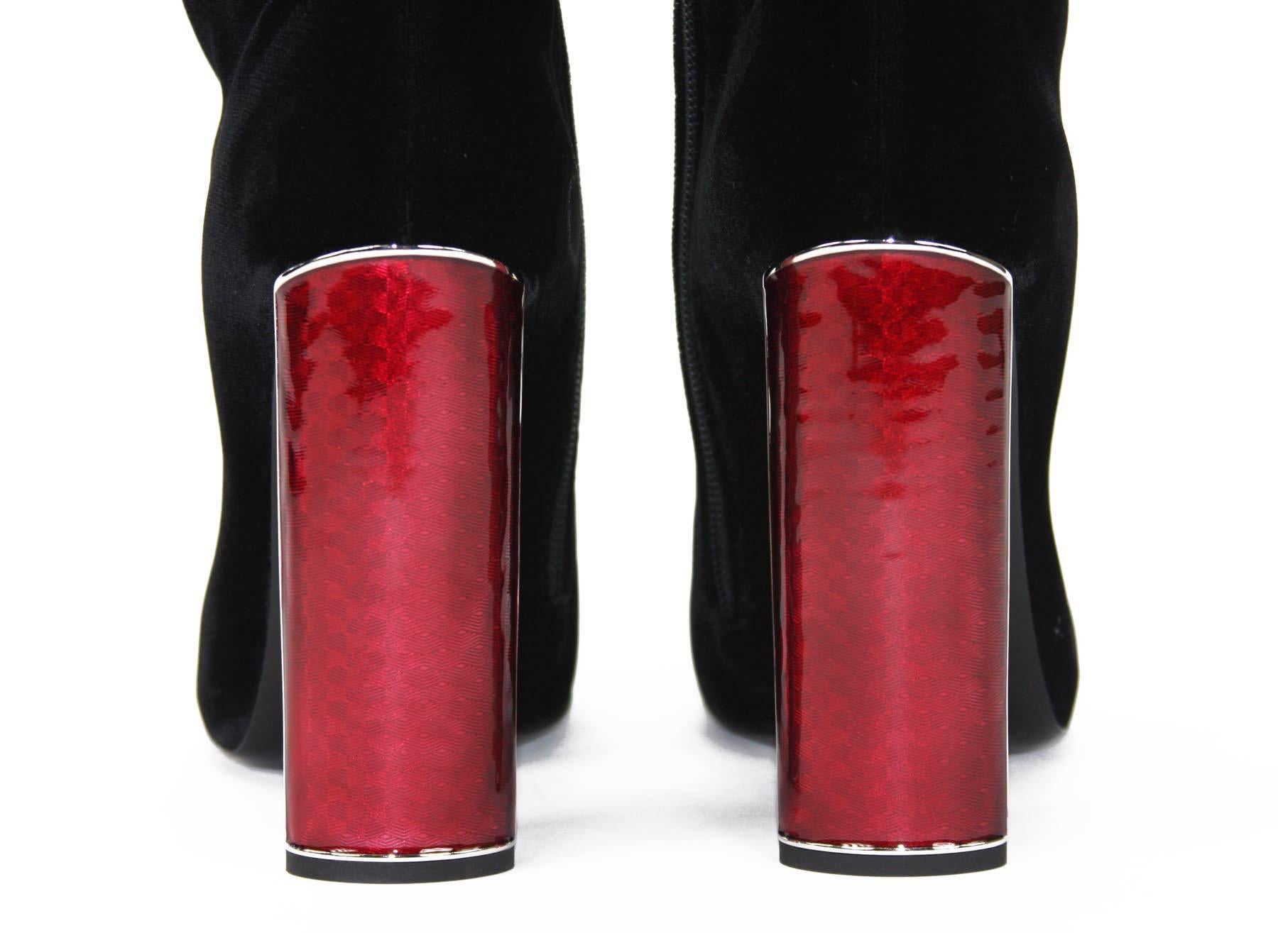 New Tom Ford Bead-Embellished Black Velvet Ruby Red Heel Boots 39 - 9 In New Condition In Montgomery, TX