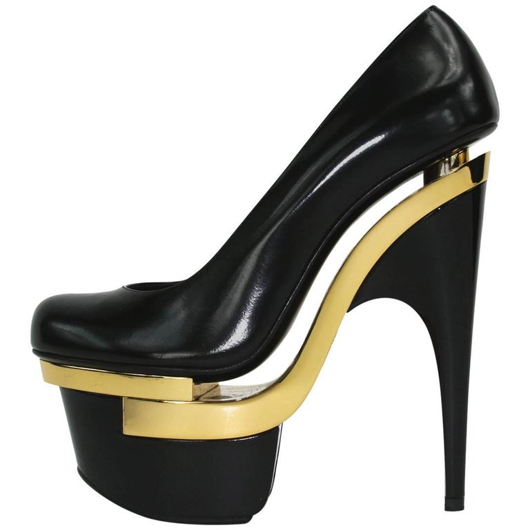 New Versace Black Gold Triple Platform Leather Pumps Sky High Heel Shoes 37 - 7 For Sale