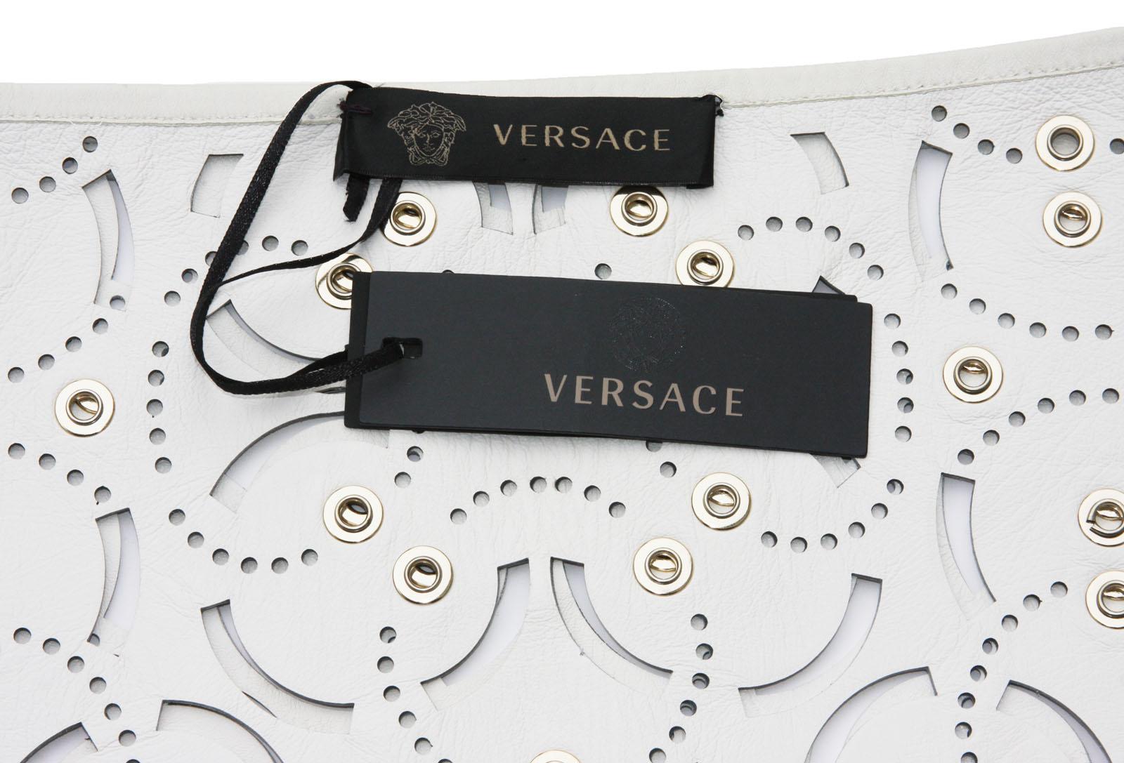 Gray New Versace Runway Laser Cut Silver Tone Grommet White Leather Skirt  It. 40 - 6 For Sale