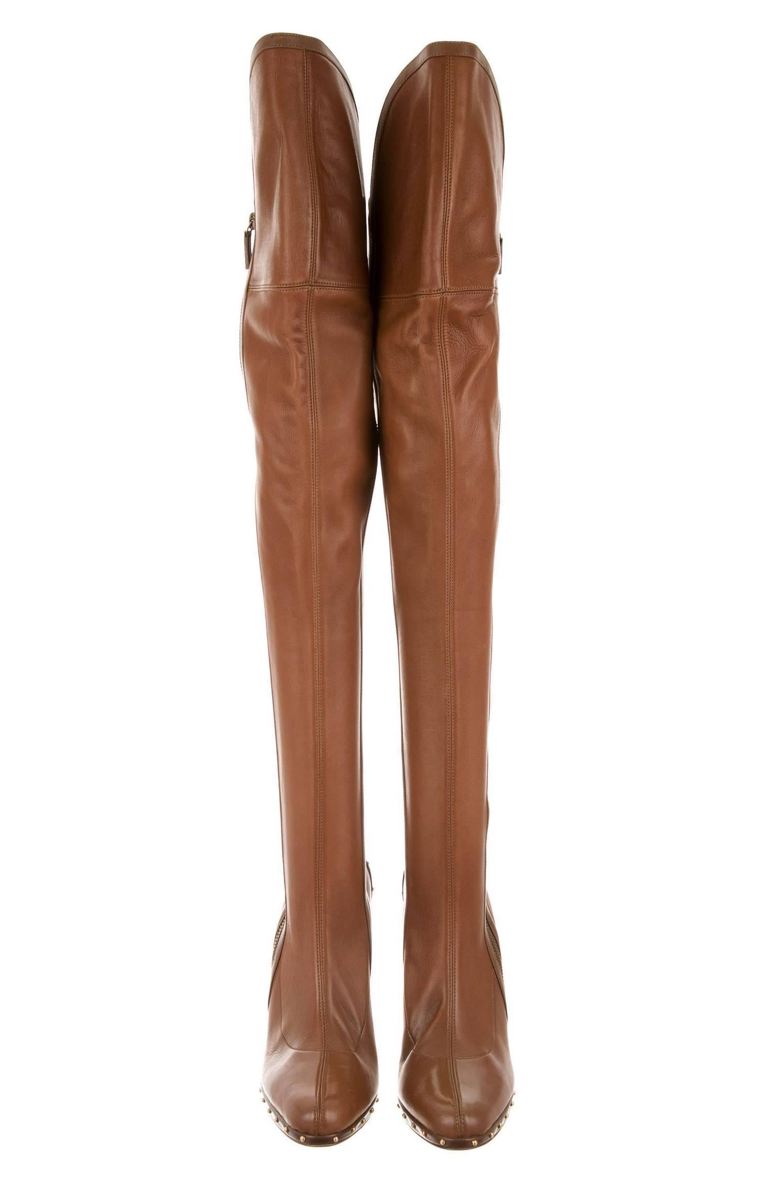 Tom Ford for Gucci Campaign Sexy Leather Boots
Designer size 39 C - US 9 C
F/W 2003 Collection
Brown Soft Nappa Gloveskin Leather Over the Knee Boots
Decorated with Gold-tone Metal Studs 
Full Zipper Side Closure
Made in Italy
New ( display model )