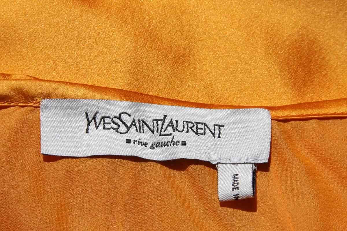 Tom Ford für Yves Saint Laurent S/S 2004 Set aus orangefarbenem Seidentop und Rock  38/40, Vintage-Stil im Angebot 4