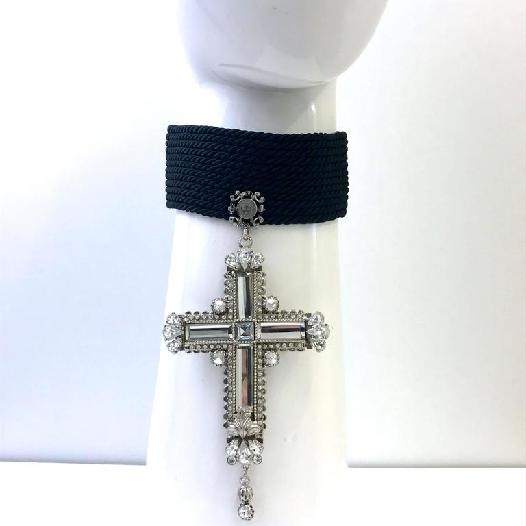 versace cross