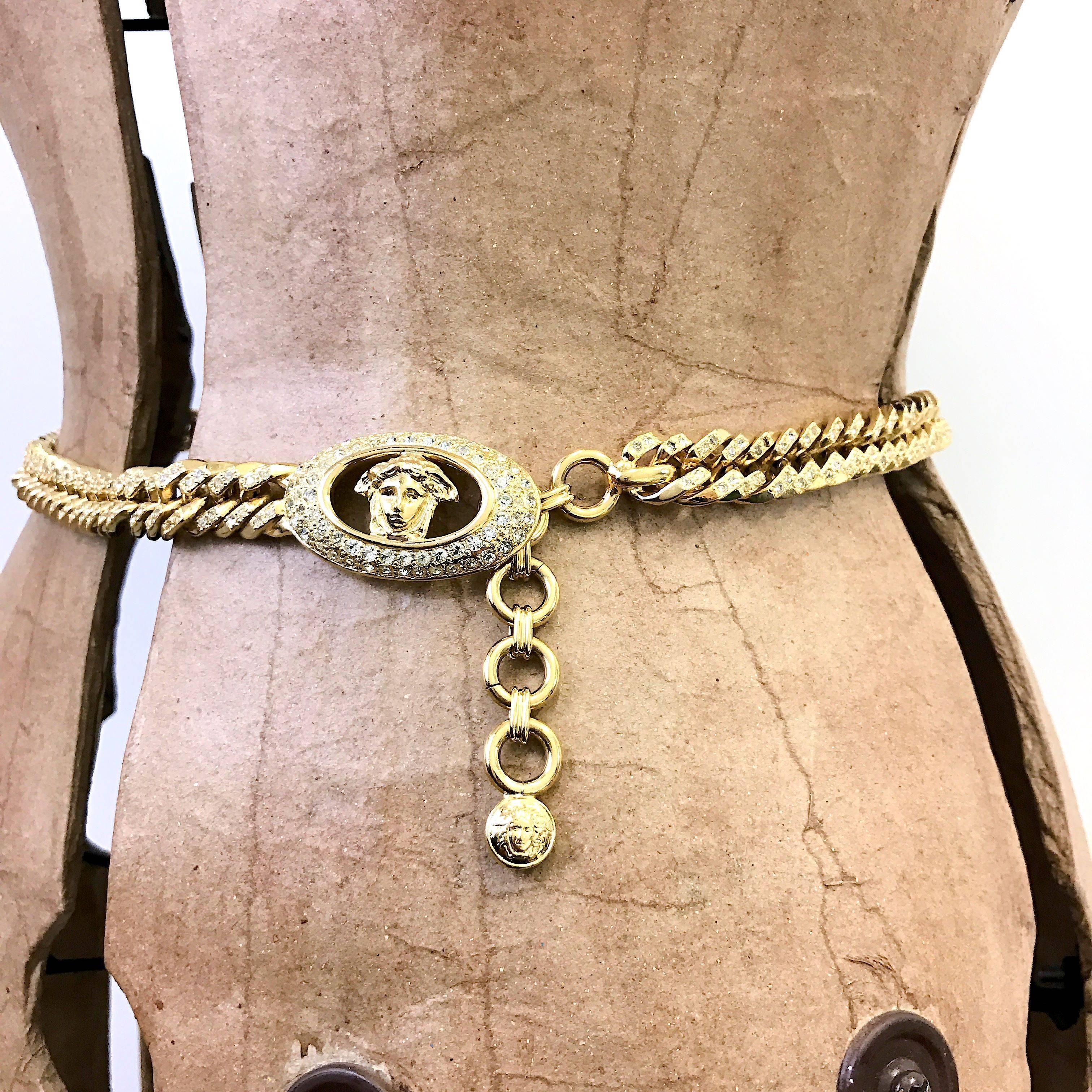 1990s Gianni Versace curb chain medusa head belt with rhinestones For Sale 4