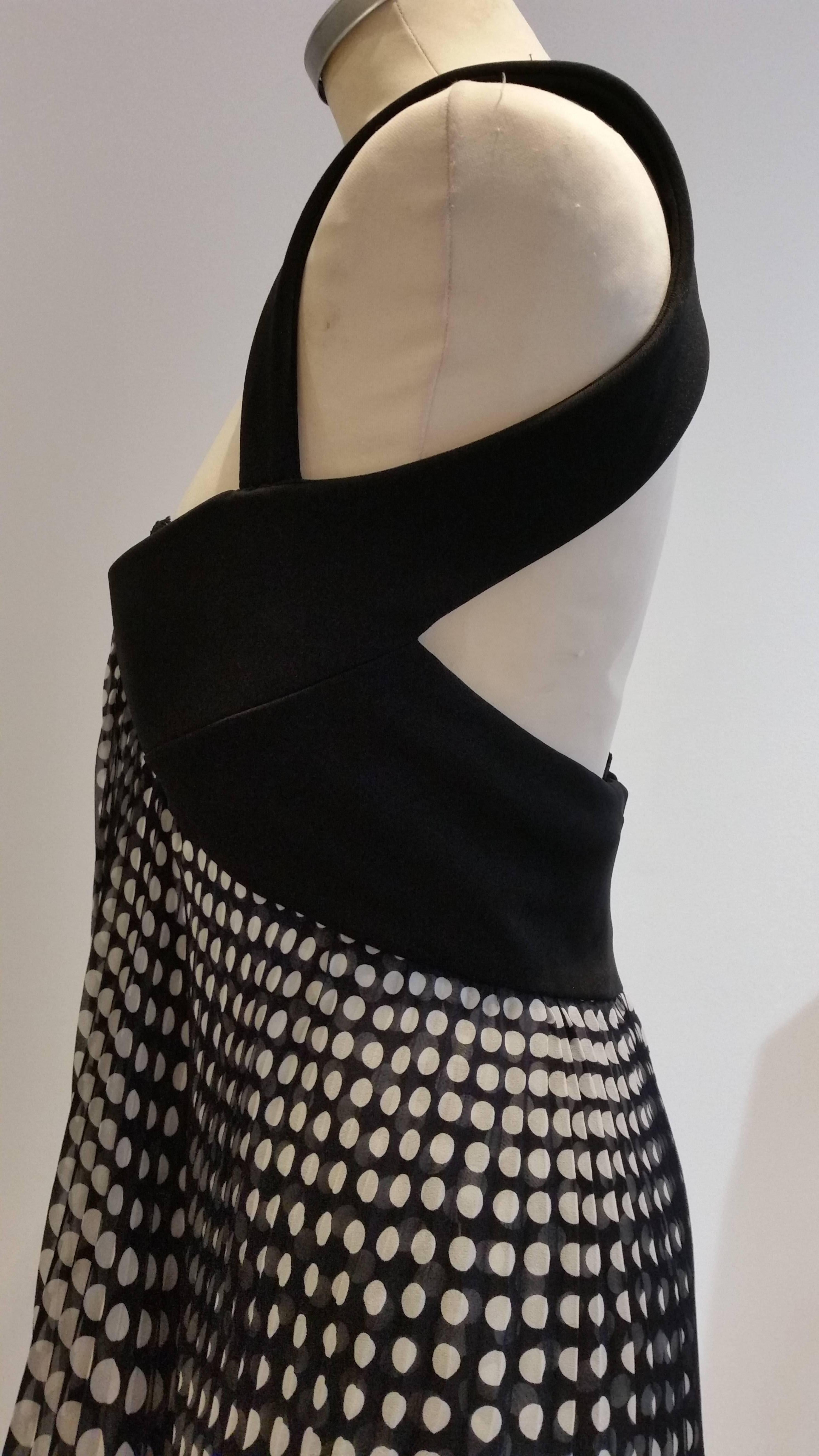 GFF Black & White Full Length Evening Gown with Lace In New Condition In Cirencester, Gloucestershire