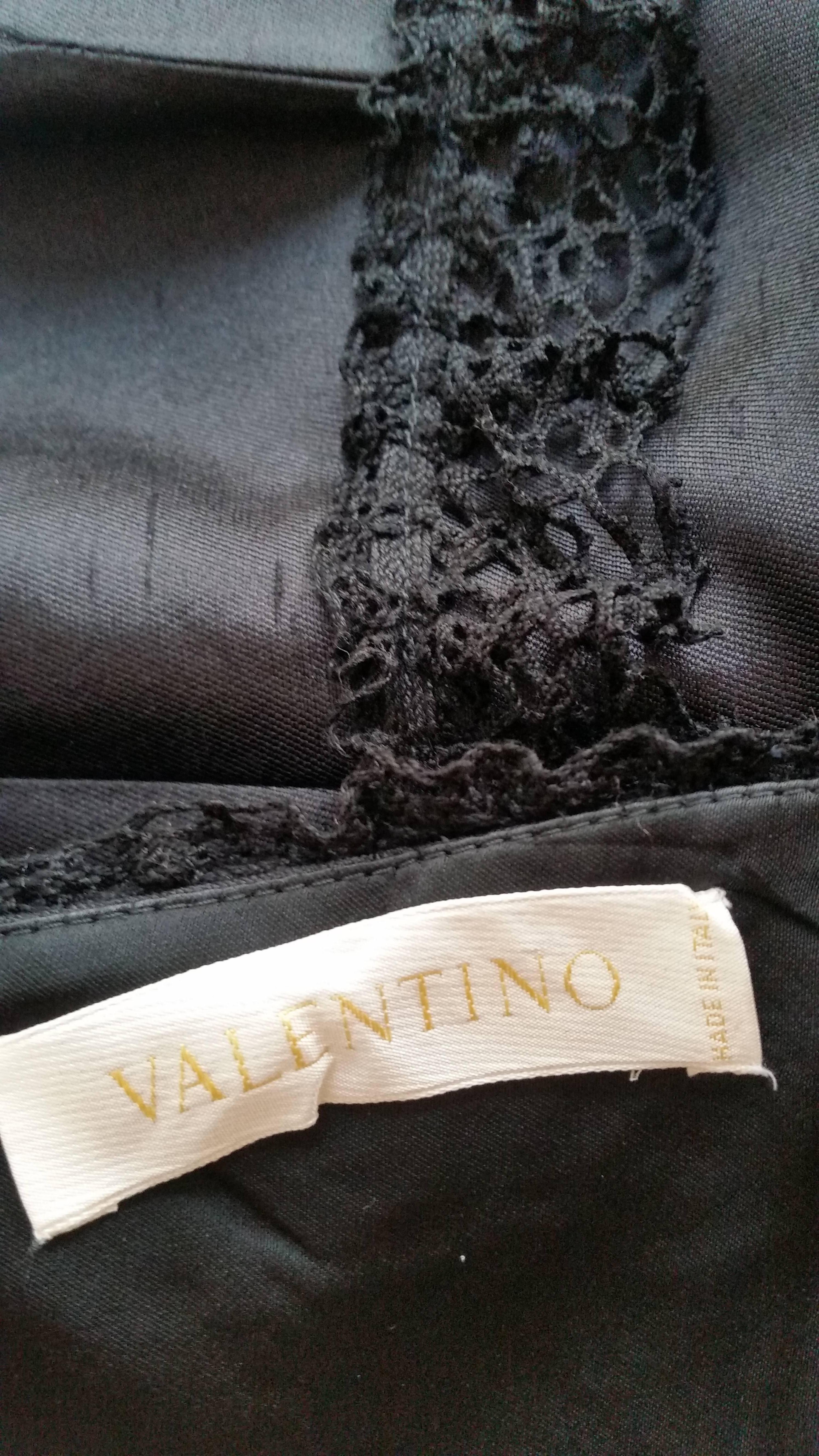 Valentino Black Lace and Silk A Line Dress In Excellent Condition In Cirencester, Gloucestershire