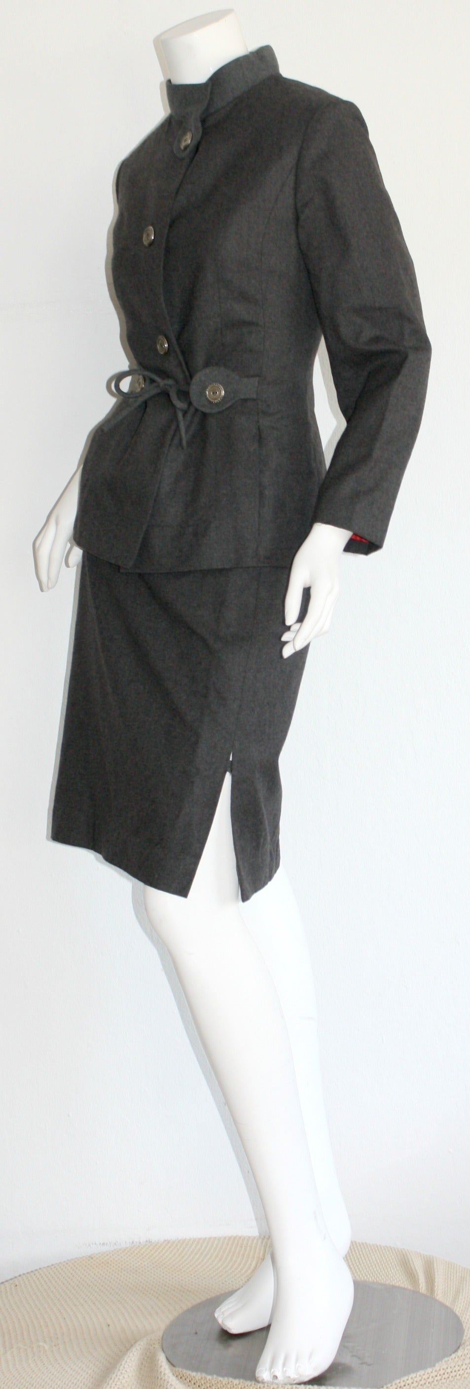 1940s Vintage Don Loper of Bevery Hills Charcoal Skirt Suit 2