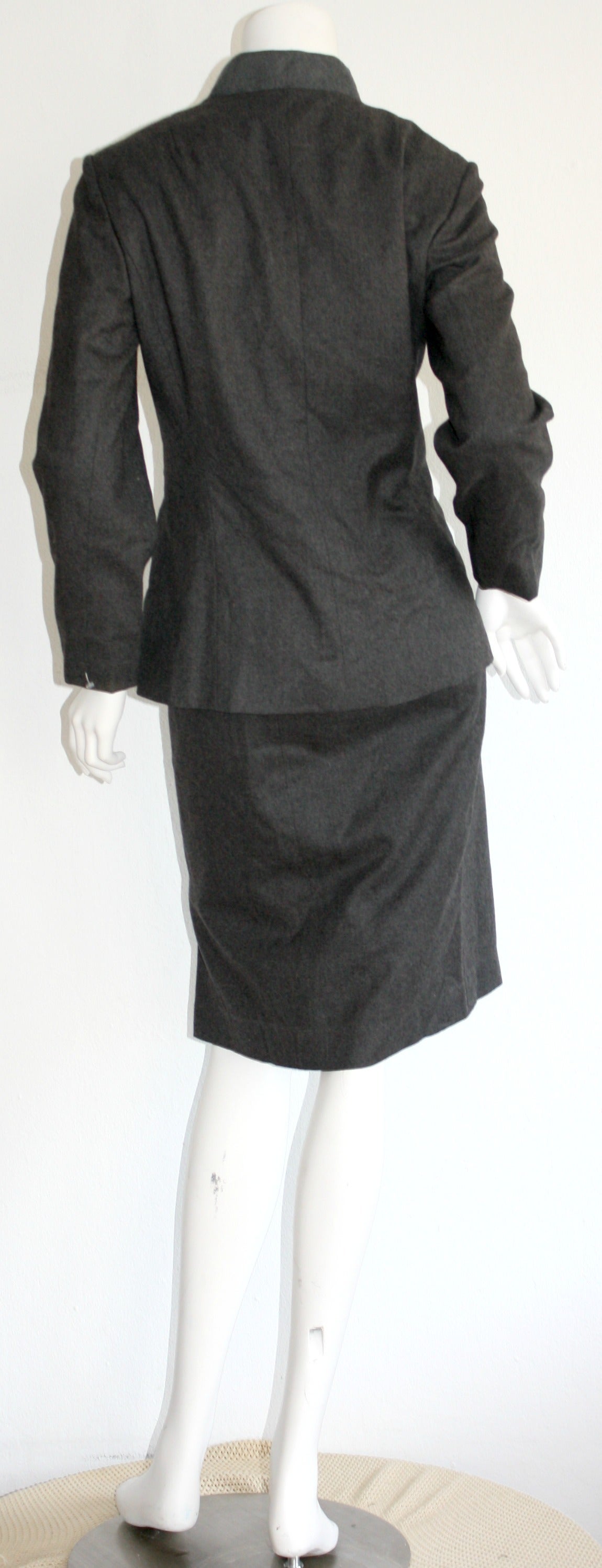 1940s Vintage Don Loper of Bevery Hills Charcoal Skirt Suit 3
