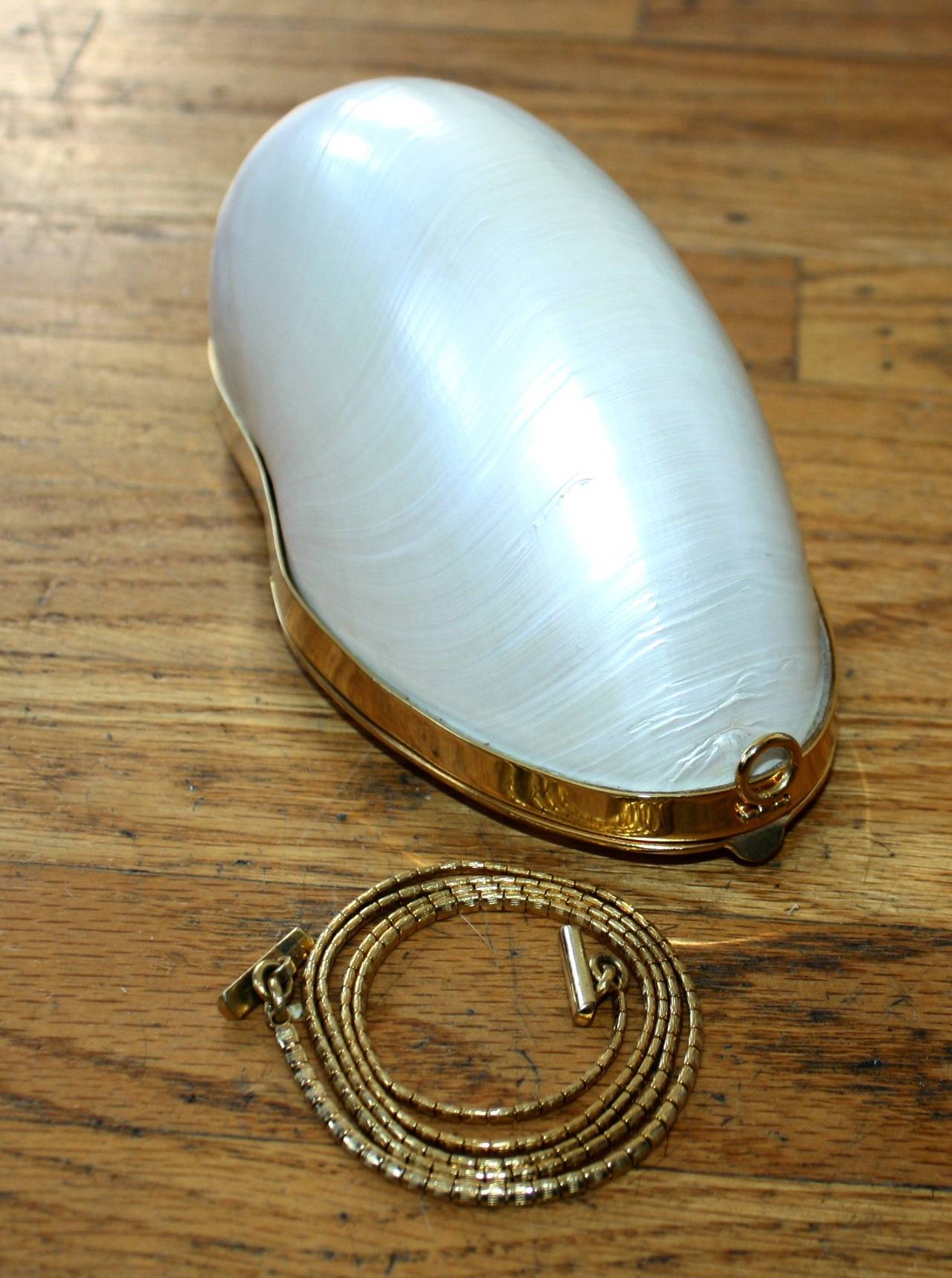 Gray Rare Vintage Judith Leiber Seashell Minaudière Purse w/ Convertible Gold Chain