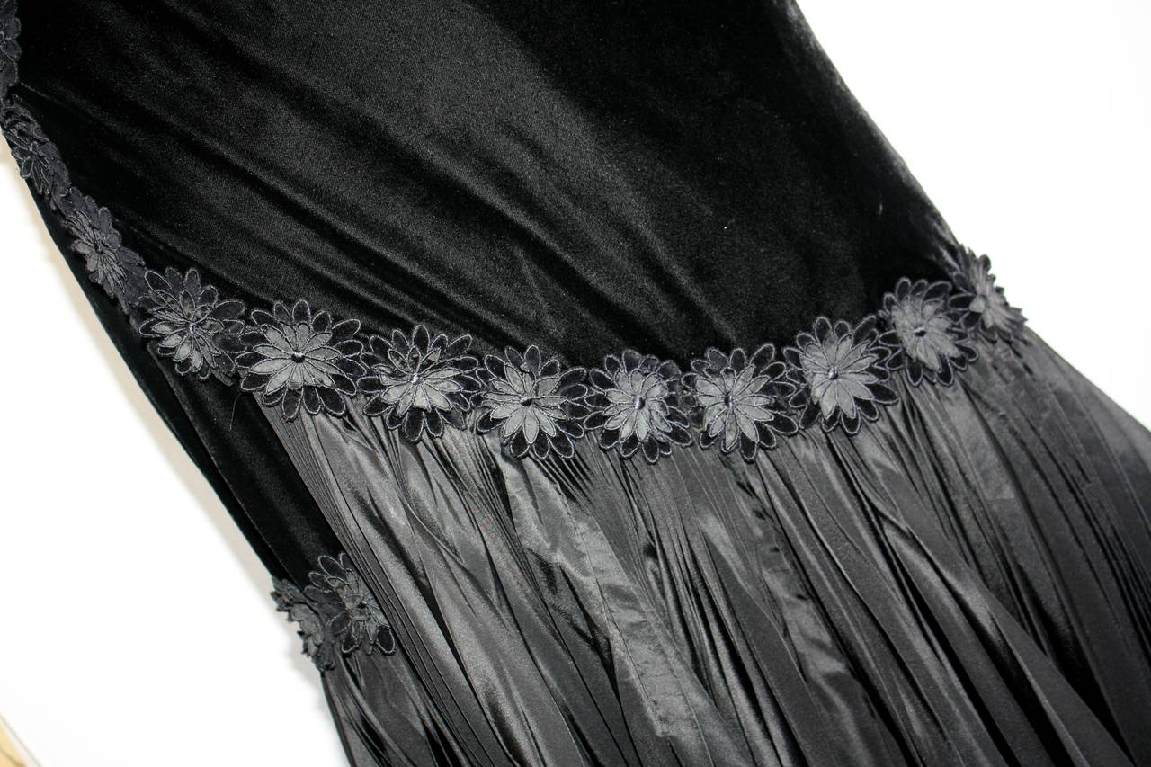 Stunning 1940s Vintage Black Velvet One - Shoulder Bow Gown w/ Accordian Hem 4