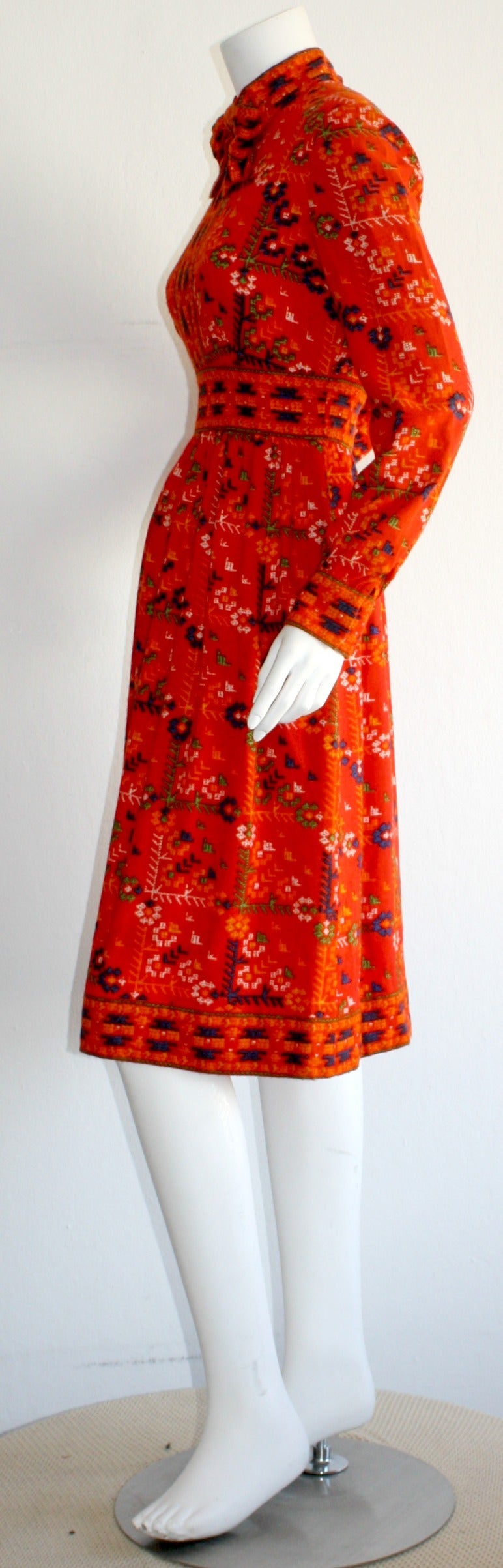Mollie Parnis 1960s Vintage ' Pussycat ' Red Tribal Bow Dress For Sale 1