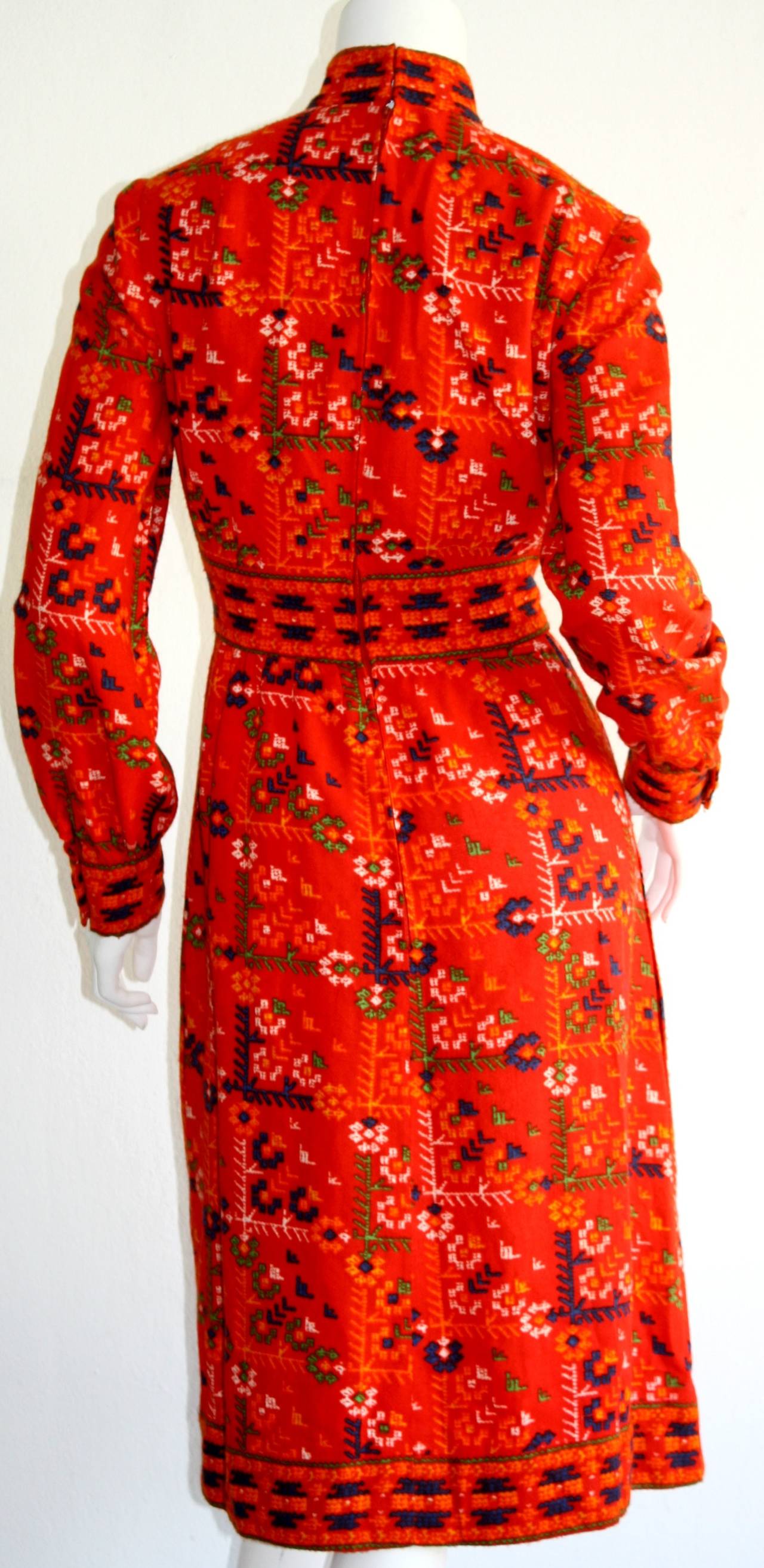 Mollie Parnis 1960s Vintage ' Pussycat ' Red Tribal Bow Dress For Sale 2